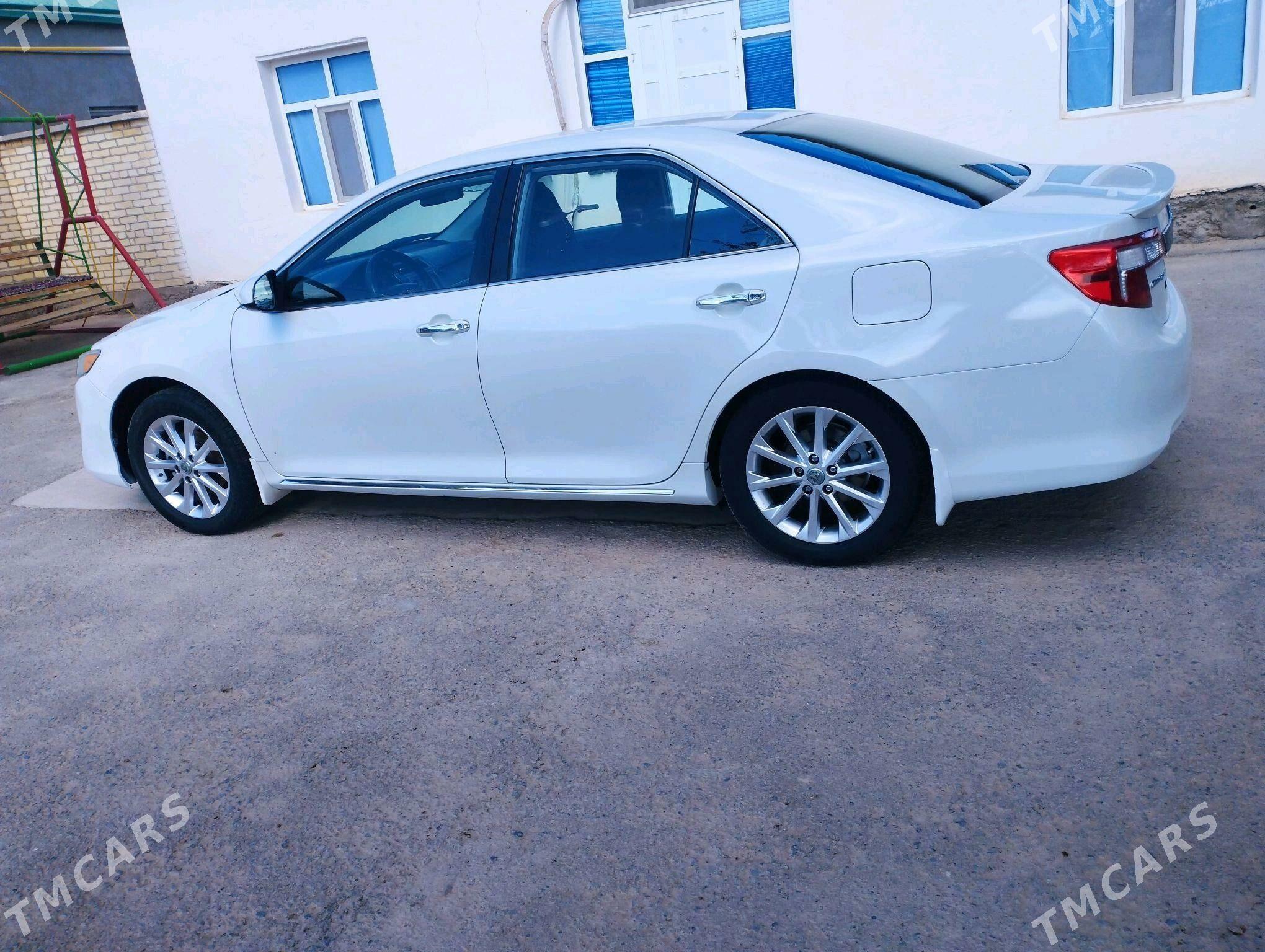 Toyota Camry 2012 - 220 000 TMT - Теджен - img 6