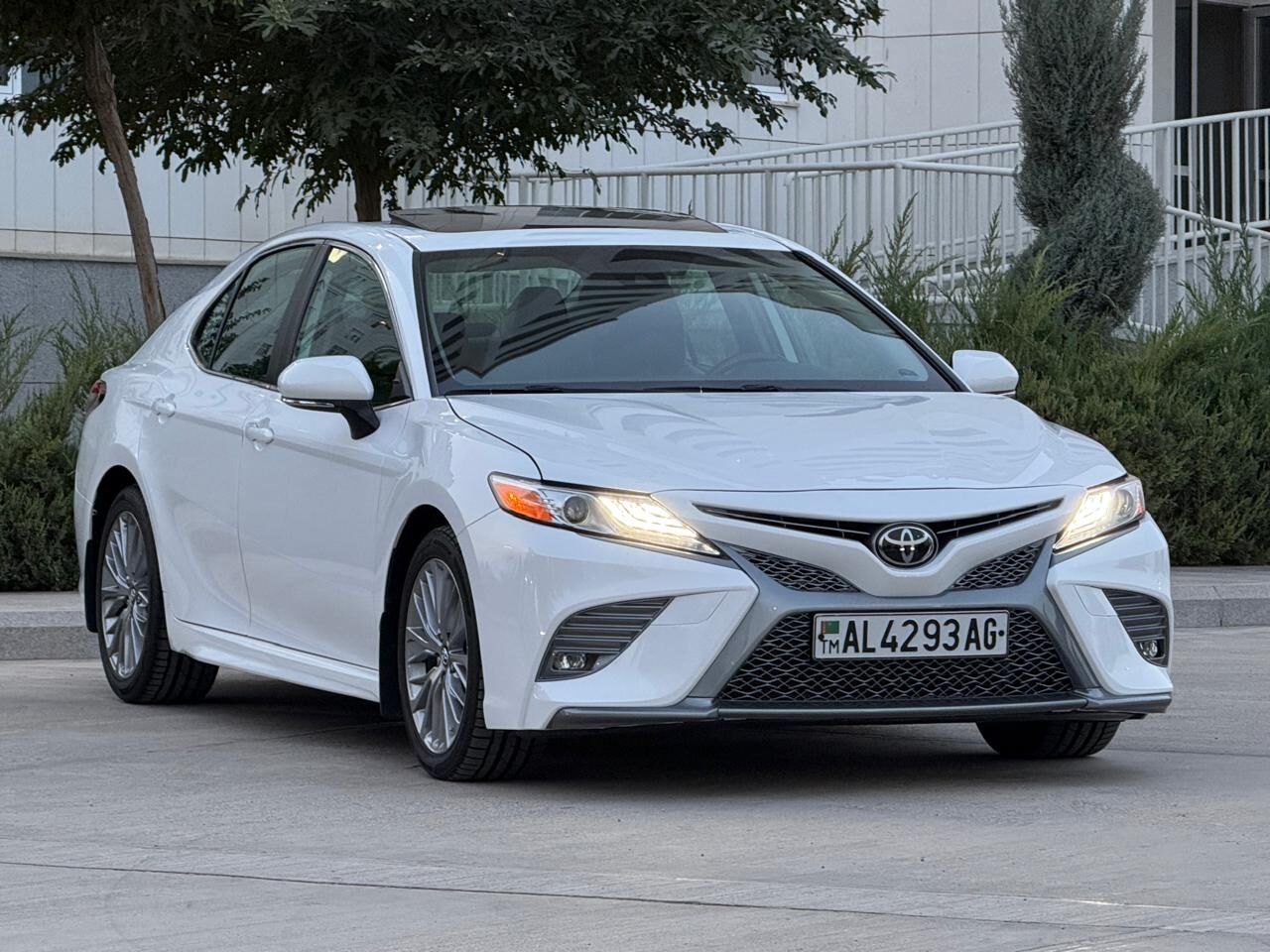 Toyota Camry 2019 - 338 000 TMT - Ашхабад - img 3