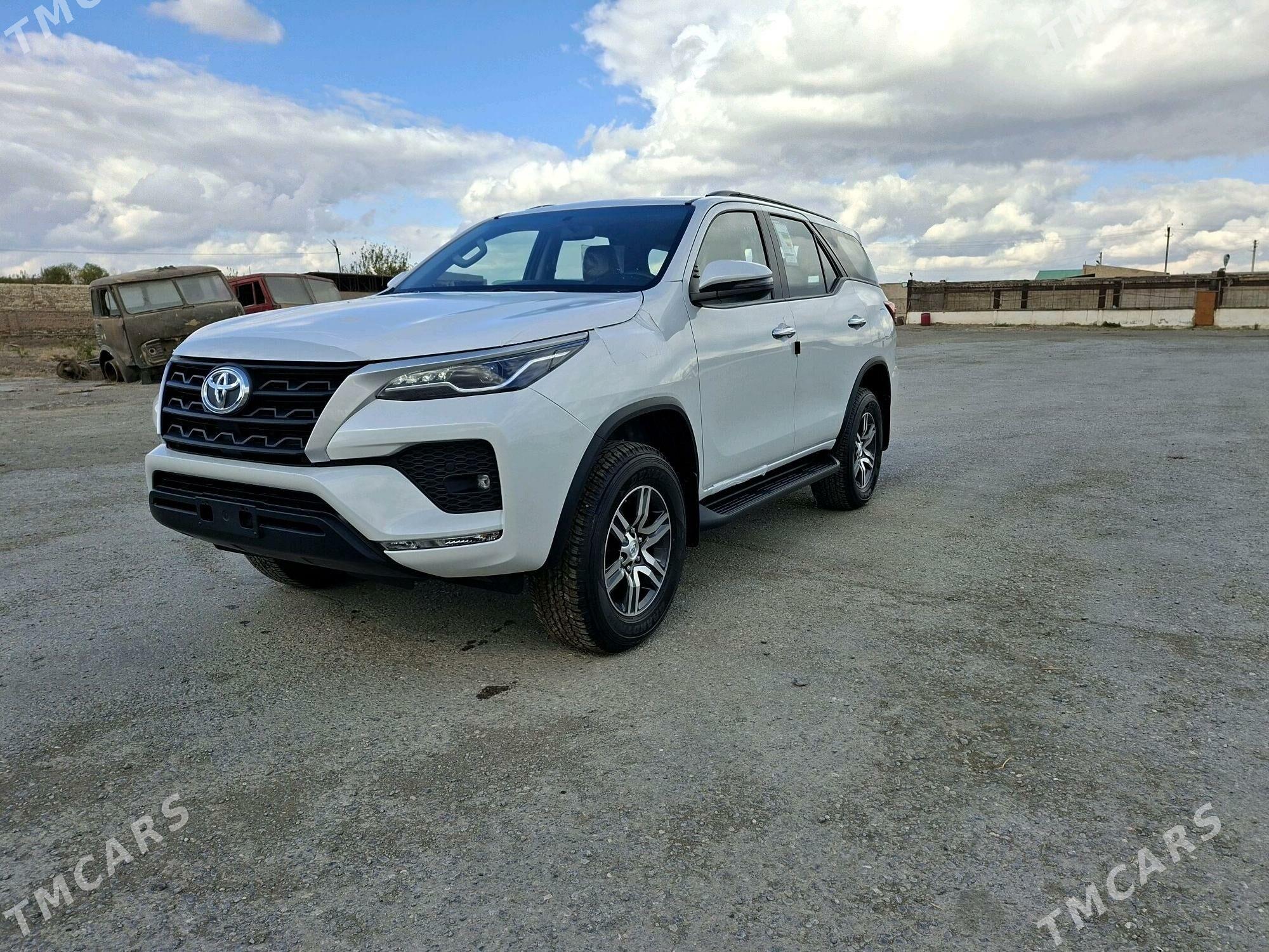 Toyota Fortuner 2025 - 655 000 TMT - Туркменабат - img 3