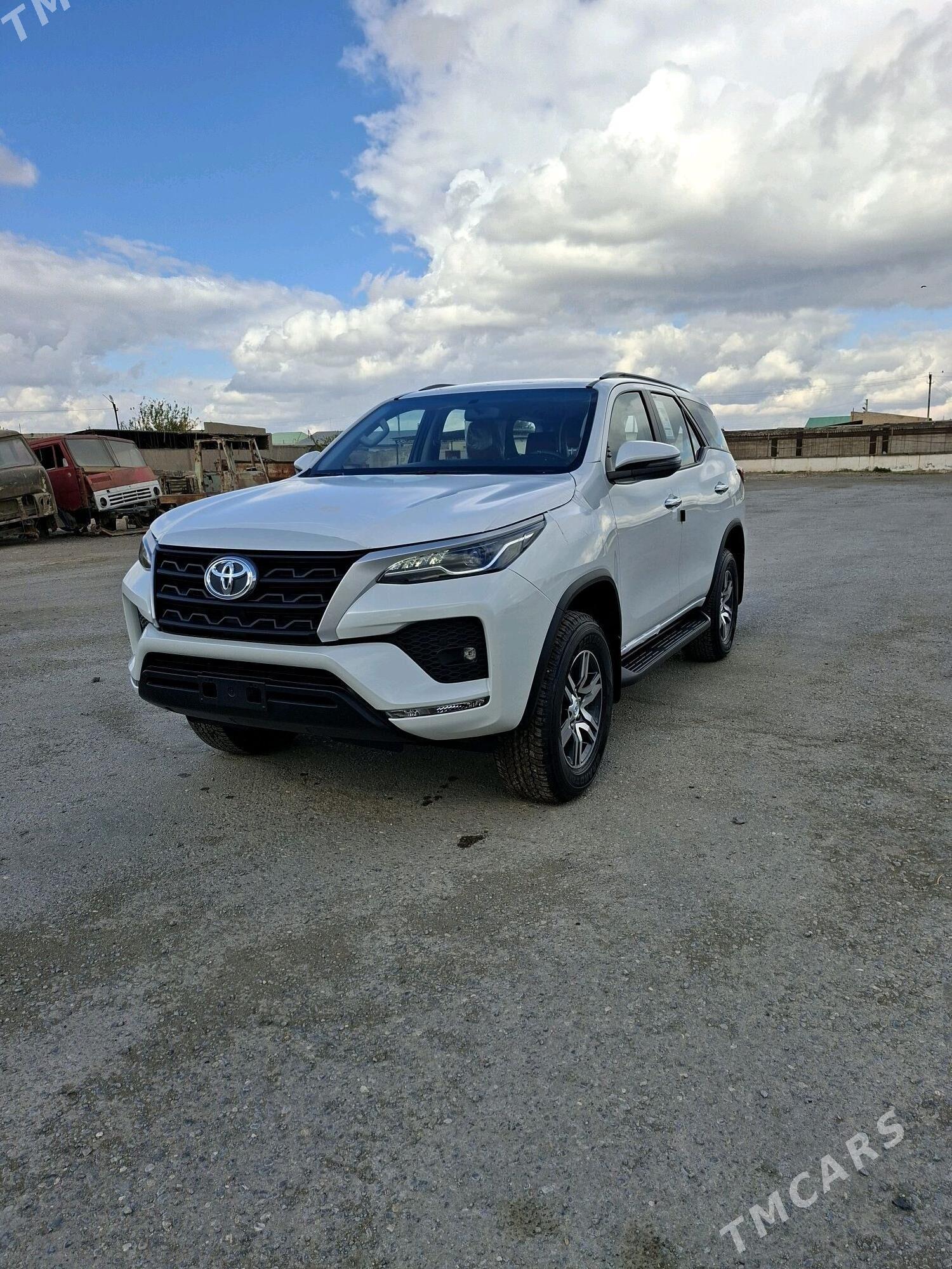 Toyota Fortuner 2025 - 655 000 TMT - Туркменабат - img 1