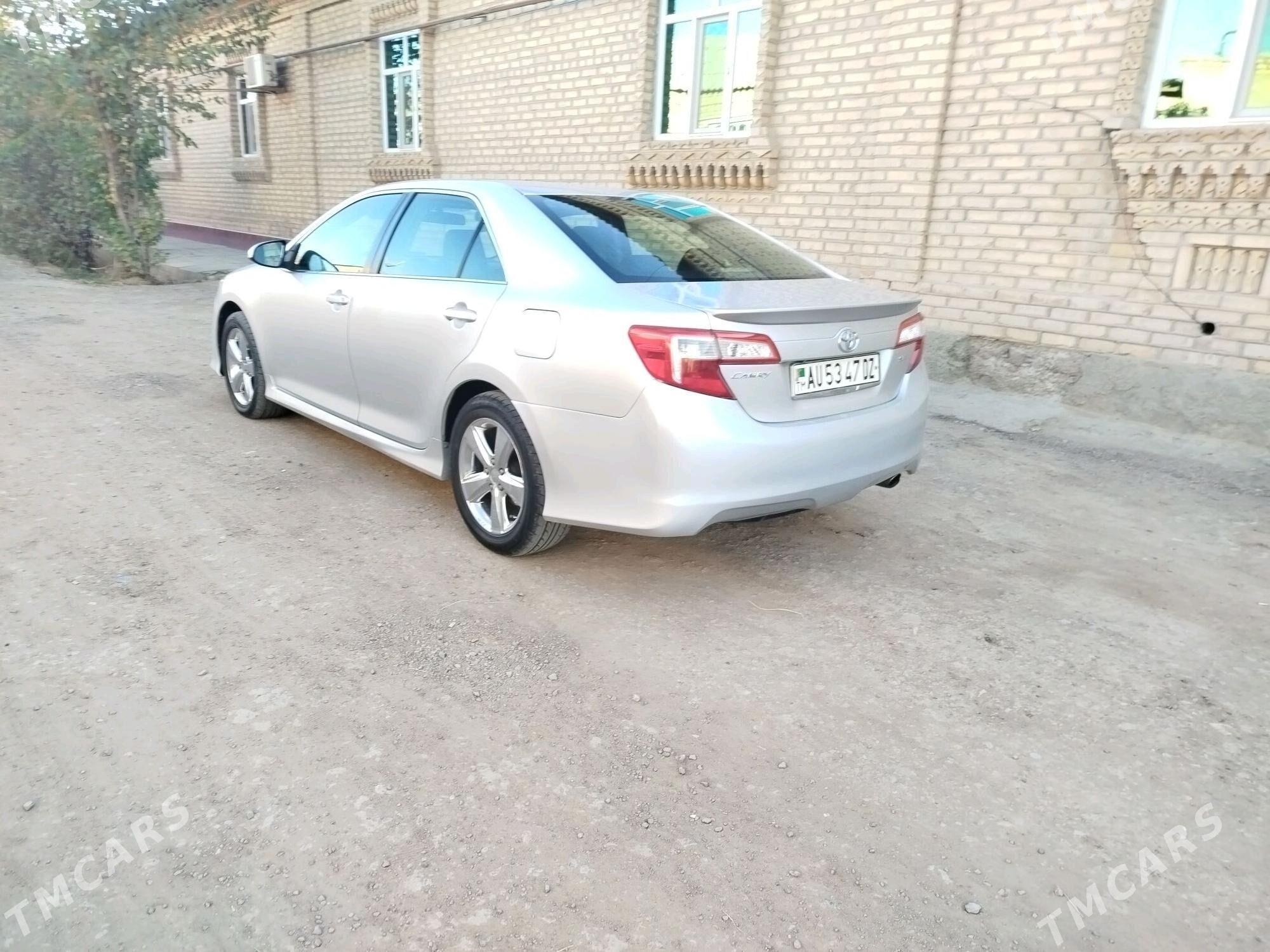 Toyota Camry 2014 - 250 000 TMT - Gubadag - img 2