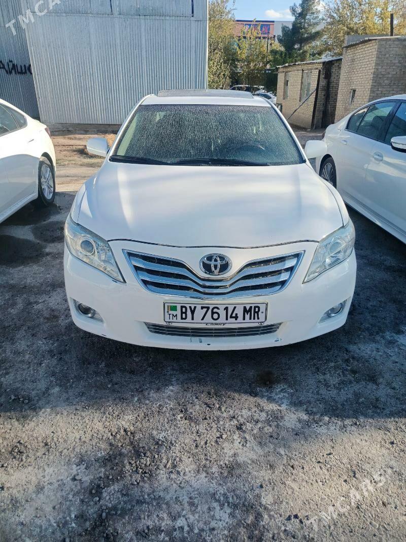 Toyota Camry 2010 - 190 000 TMT - Мары - img 1
