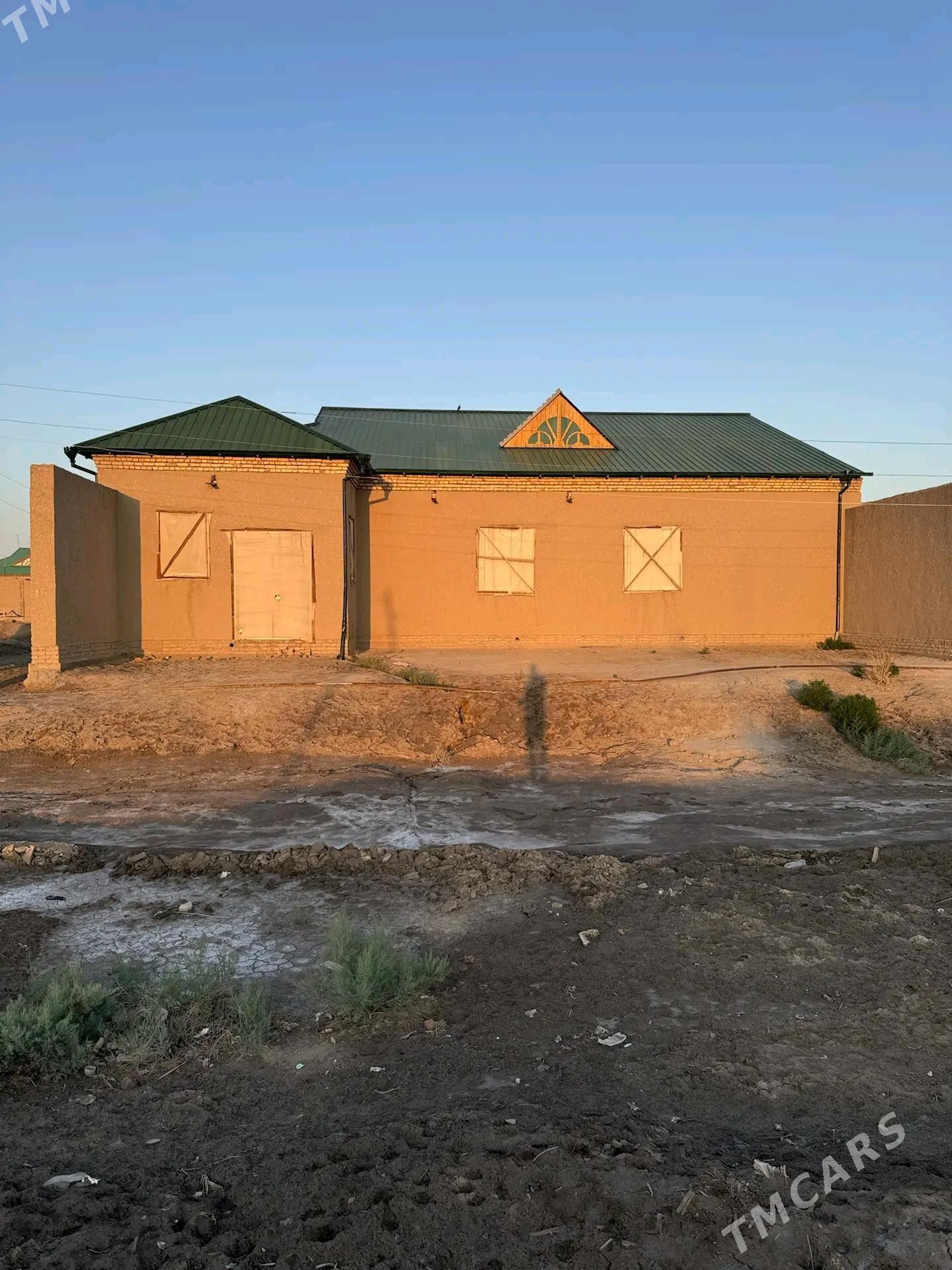 жай - Гурбансолтан Едже - img 2