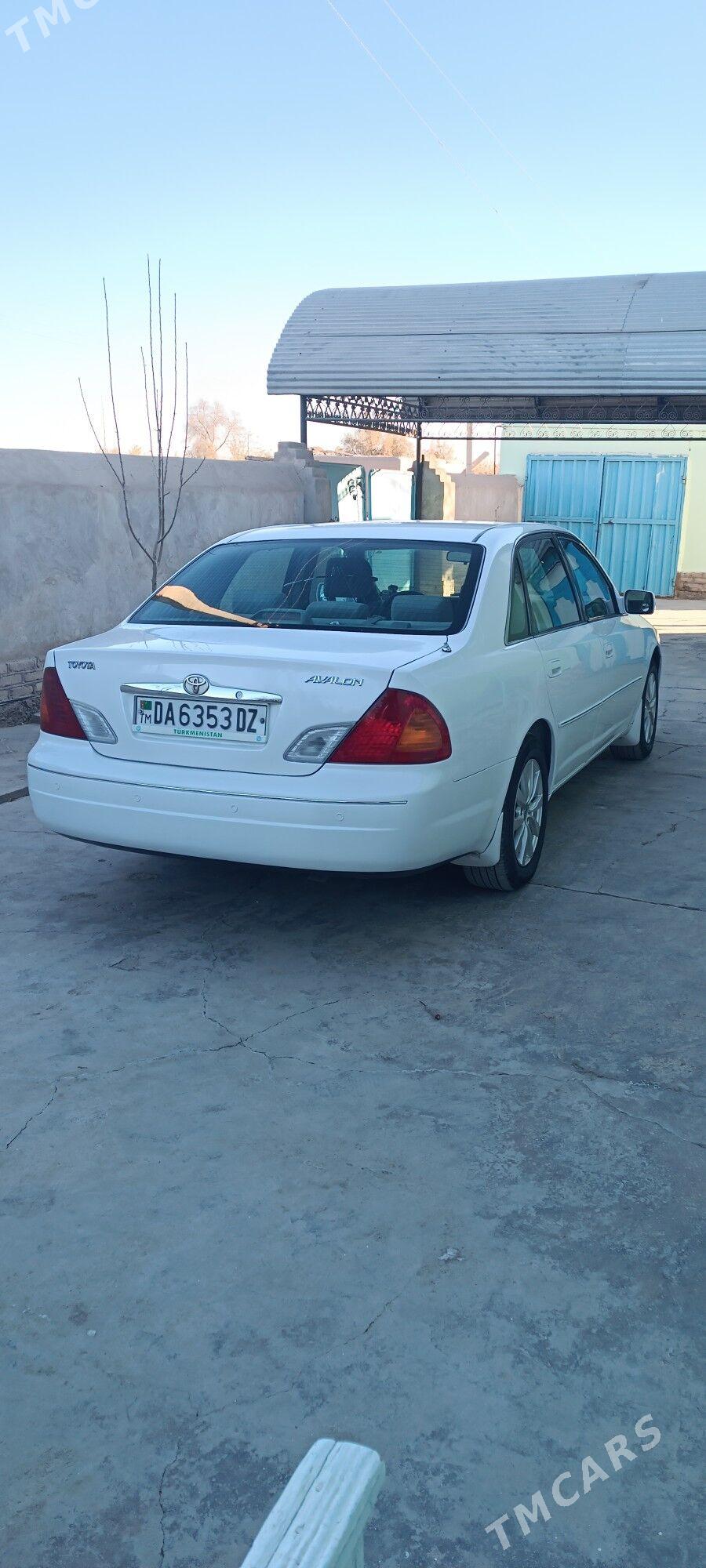Toyota Avalon 2001 - 175 000 TMT - Губадаг - img 4