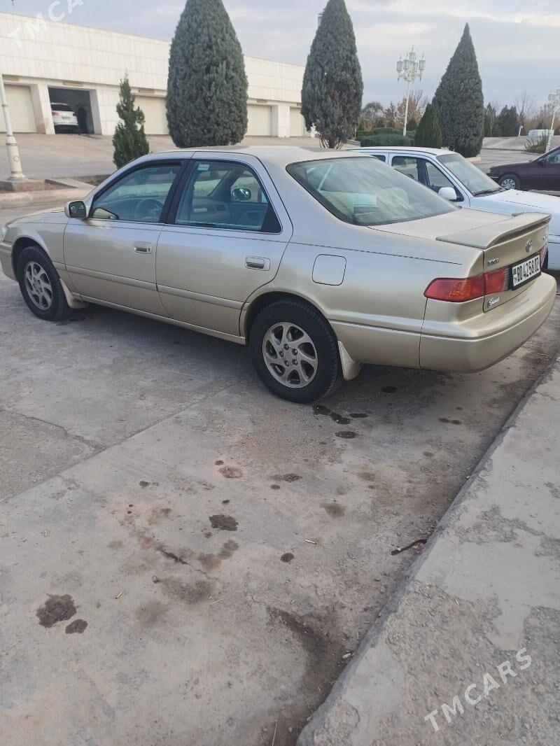 Toyota Camry 2000 - 144 000 TMT - Köneürgenç - img 3