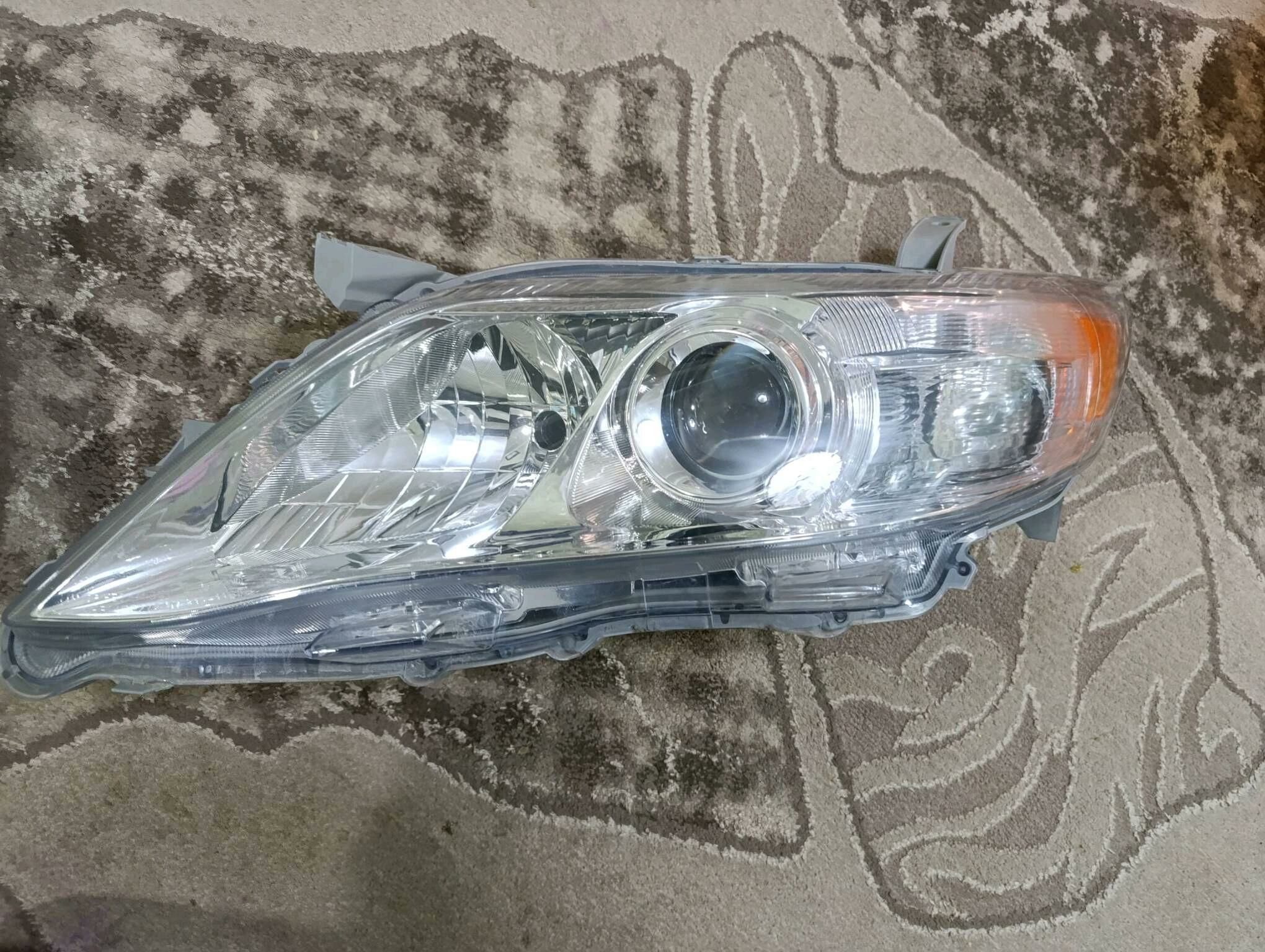 Toyota camry okuz fara 1 100 TMT - Туркменбаши - img 2