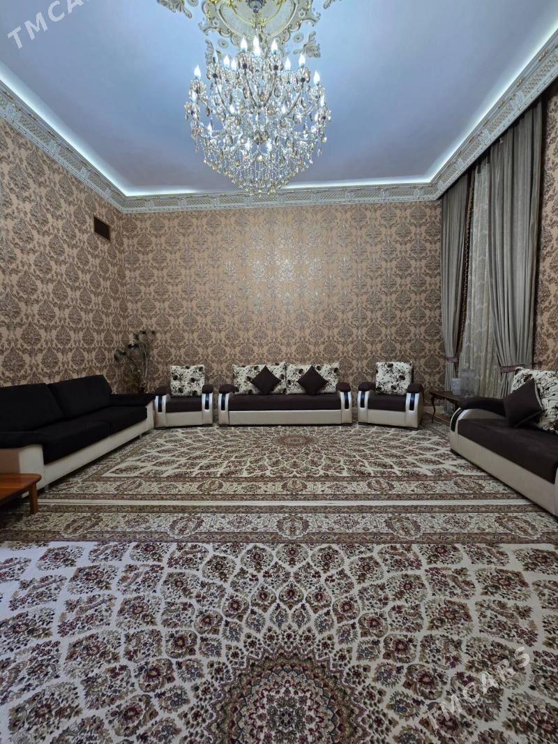 MOSKOWSKIY - Ашхабад - img 1