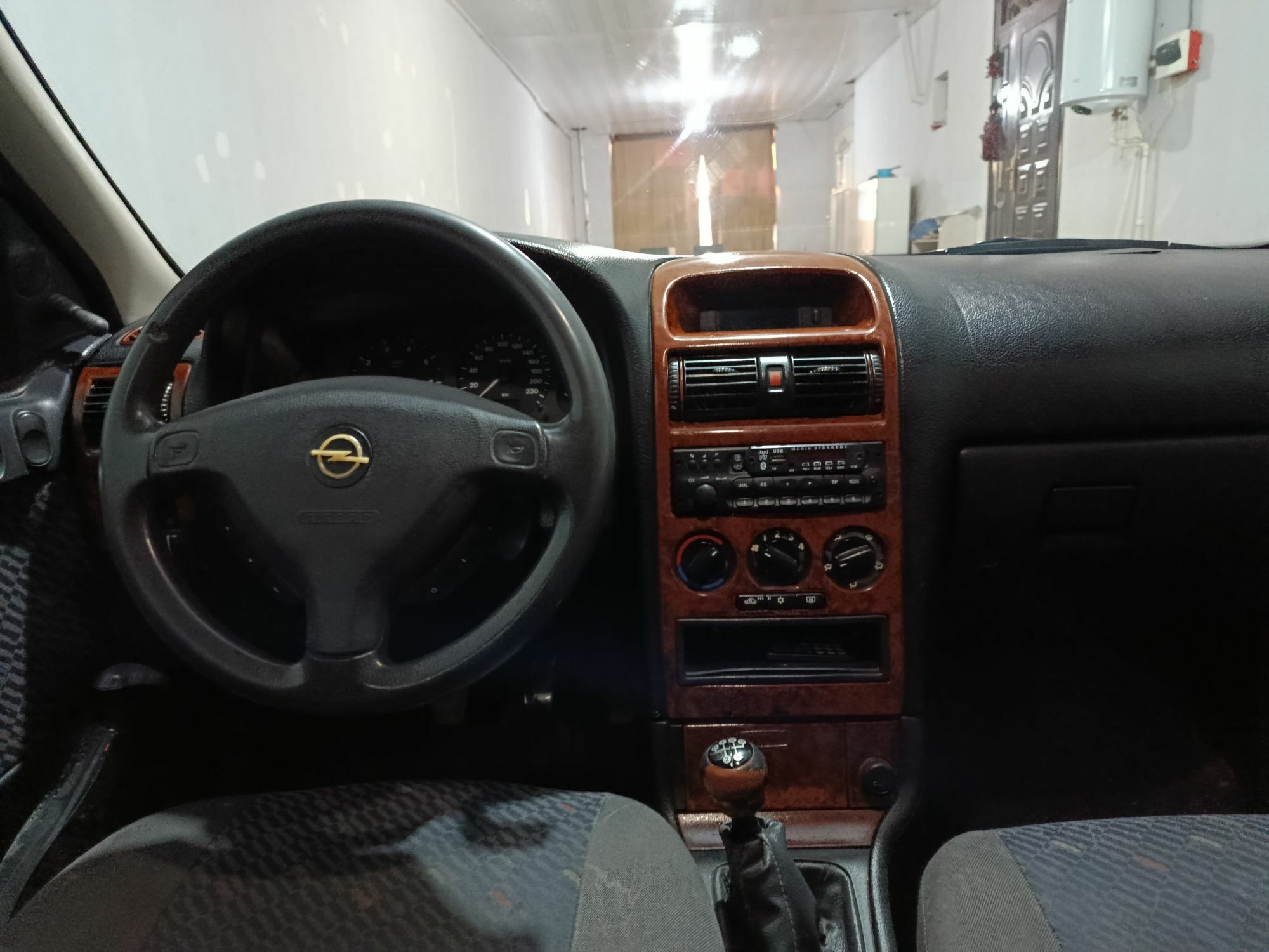Opel Astra 2001 - 80 000 TMT - Дашогуз - img 9