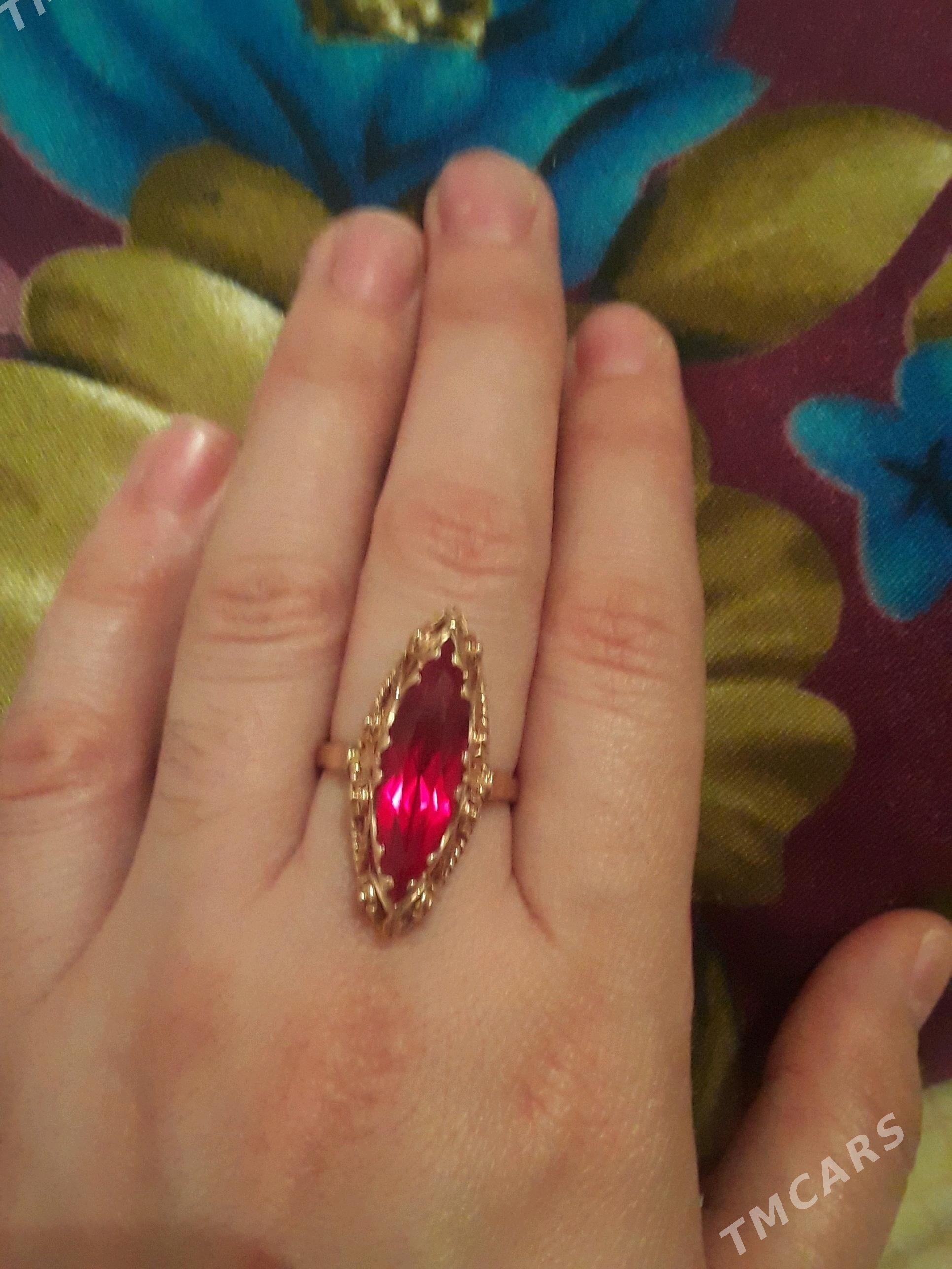 Gyzyl yuzik - Балканабат - img 1