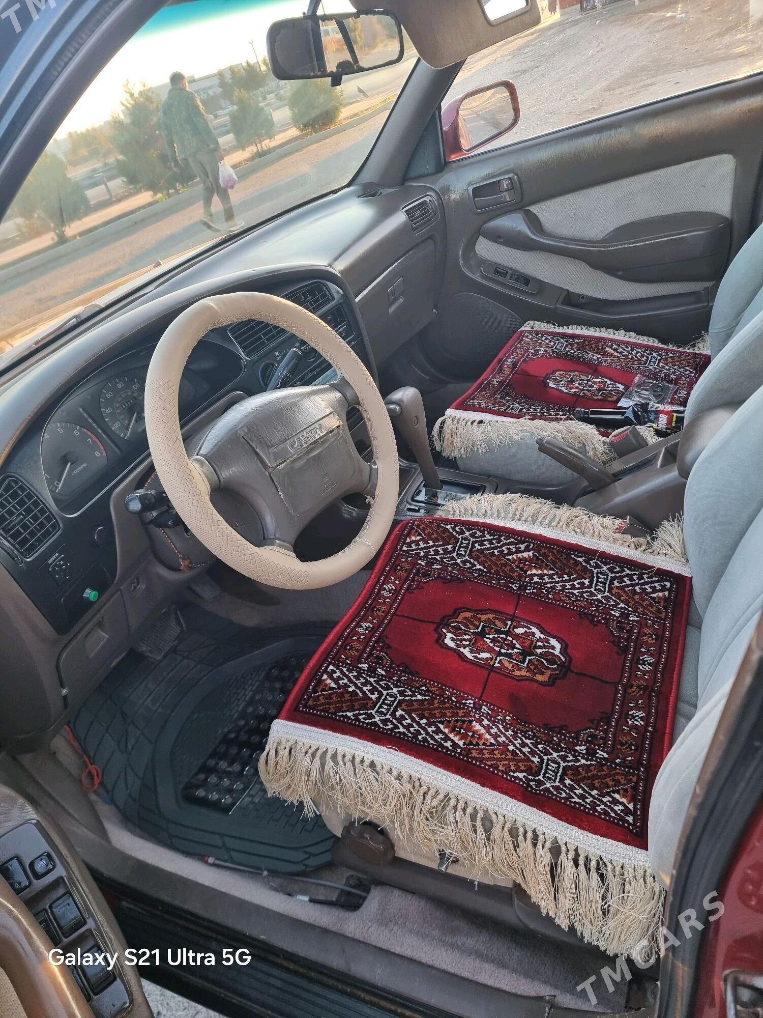 Toyota Camry 1993 - 95 000 TMT - Мары - img 6