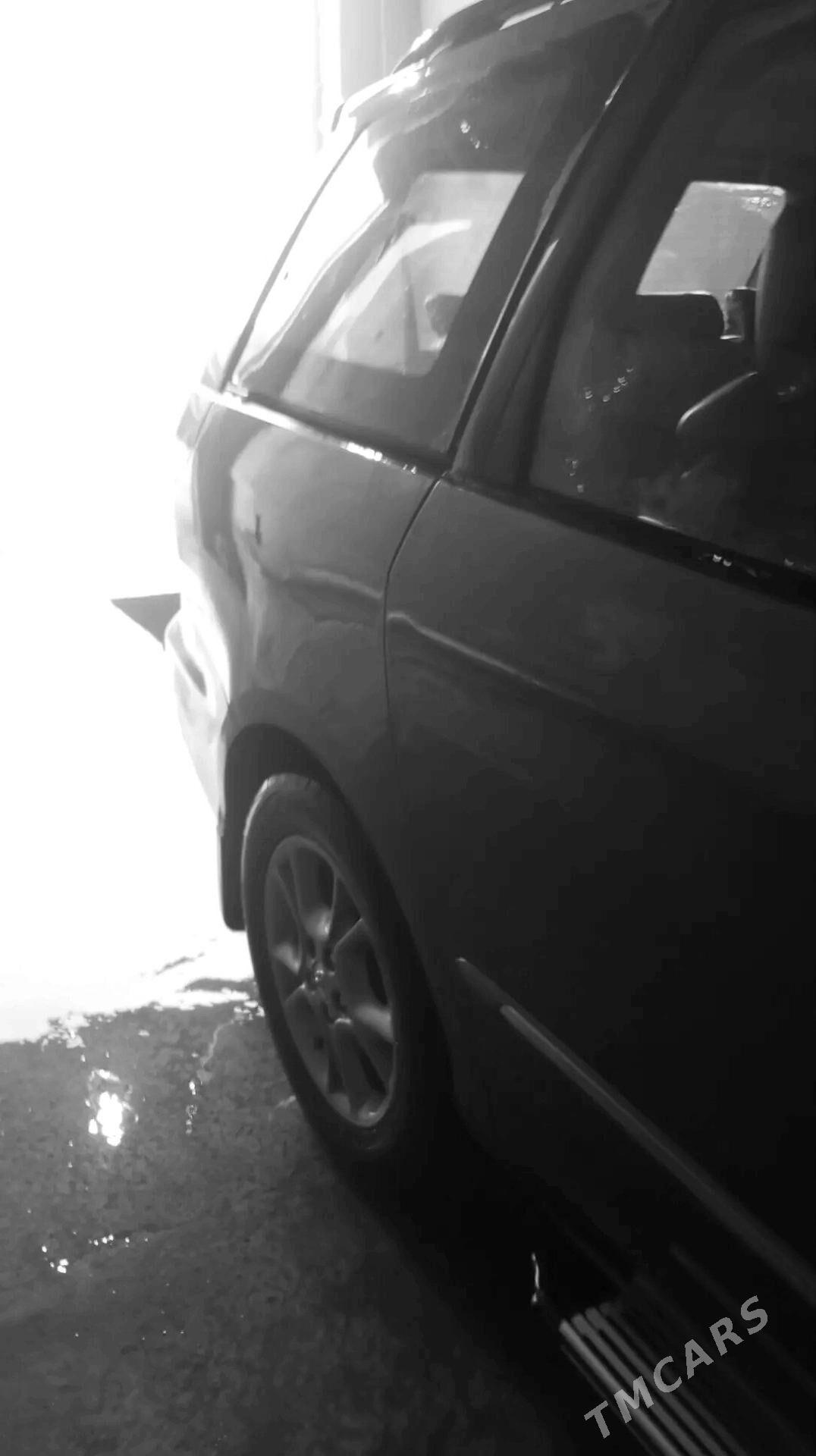 Toyota Sienna 2004 - 265 000 TMT - Köneürgenç - img 2