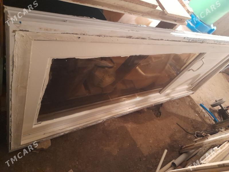 Plastik gapy aýnaly - Гаудан "В" - img 1