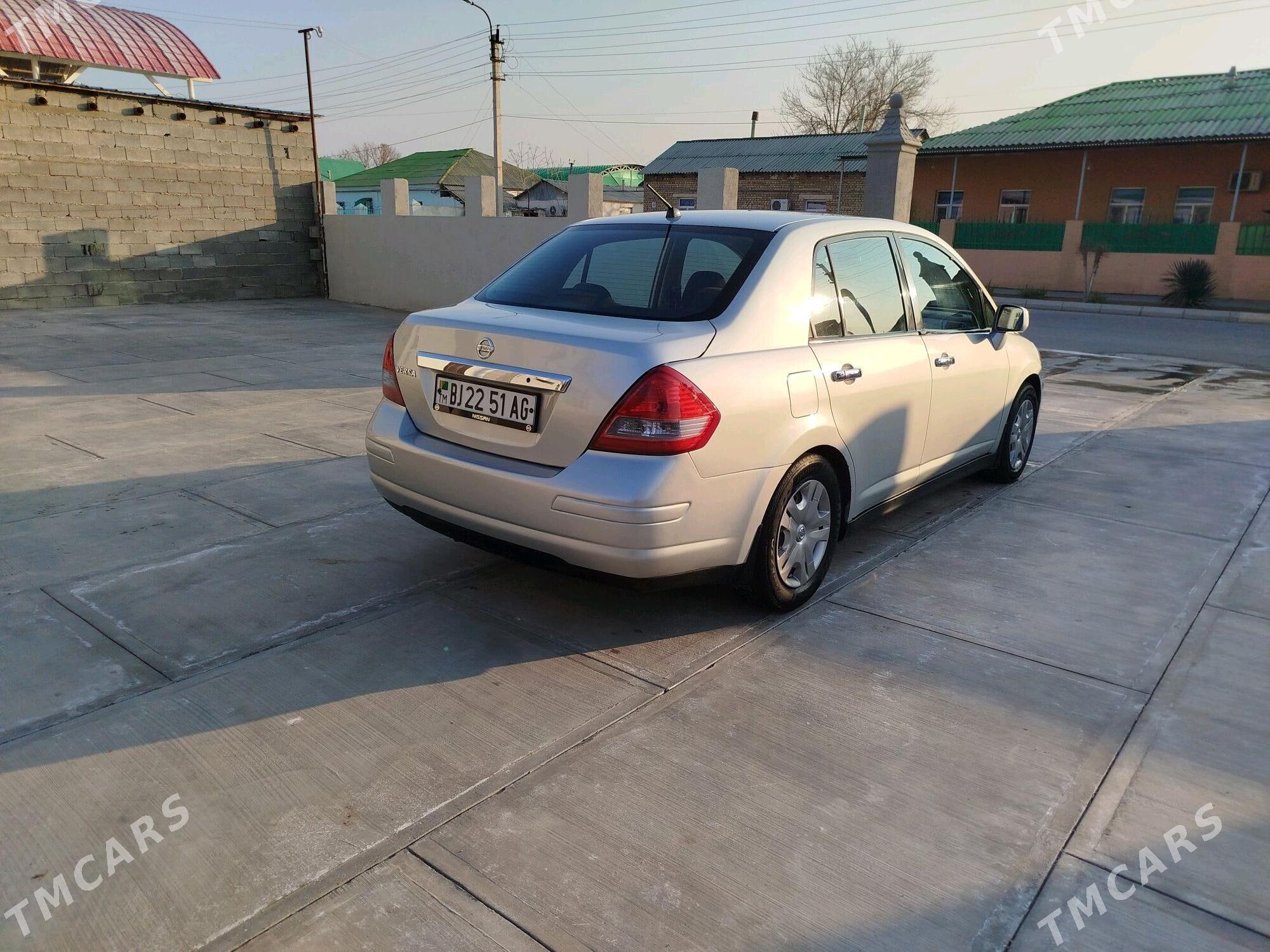 Nissan Versa 2010 - 133 000 TMT - Кипджак - img 3