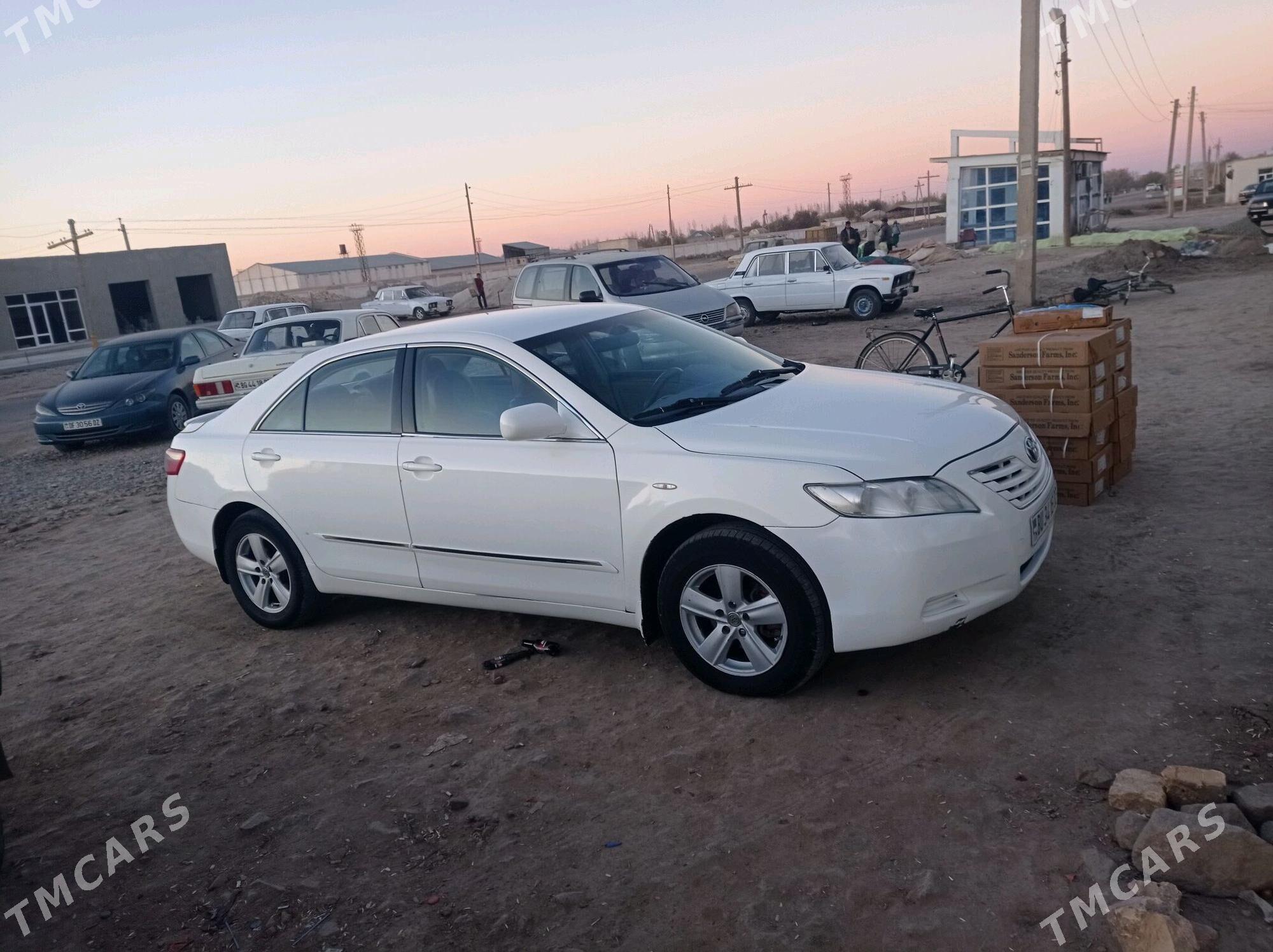 Toyota Camry 2008 - 140 000 TMT - Гурбансолтан Едже - img 2
