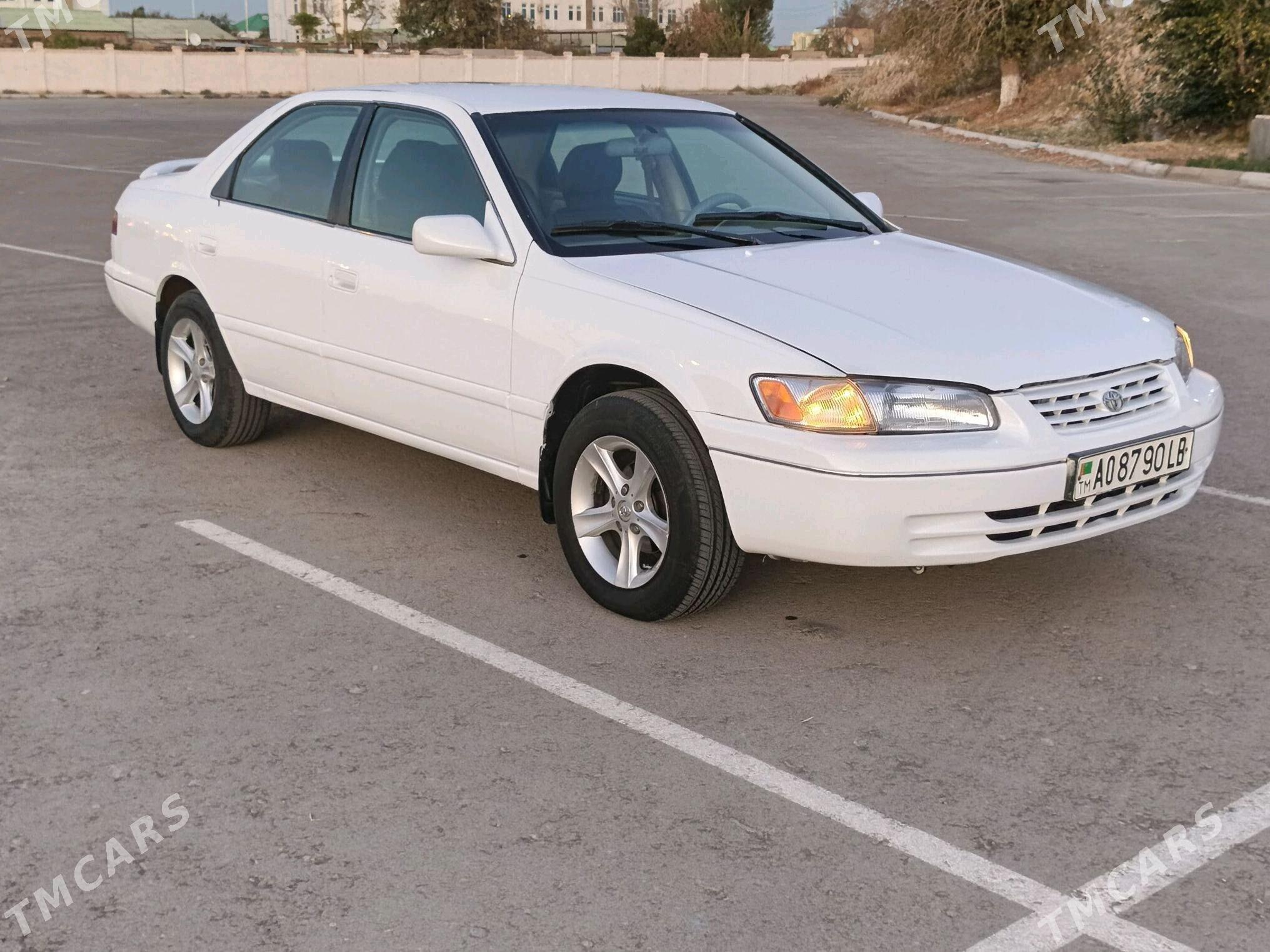 Toyota Camry 1998 - 110 000 TMT - Türkmenabat - img 3