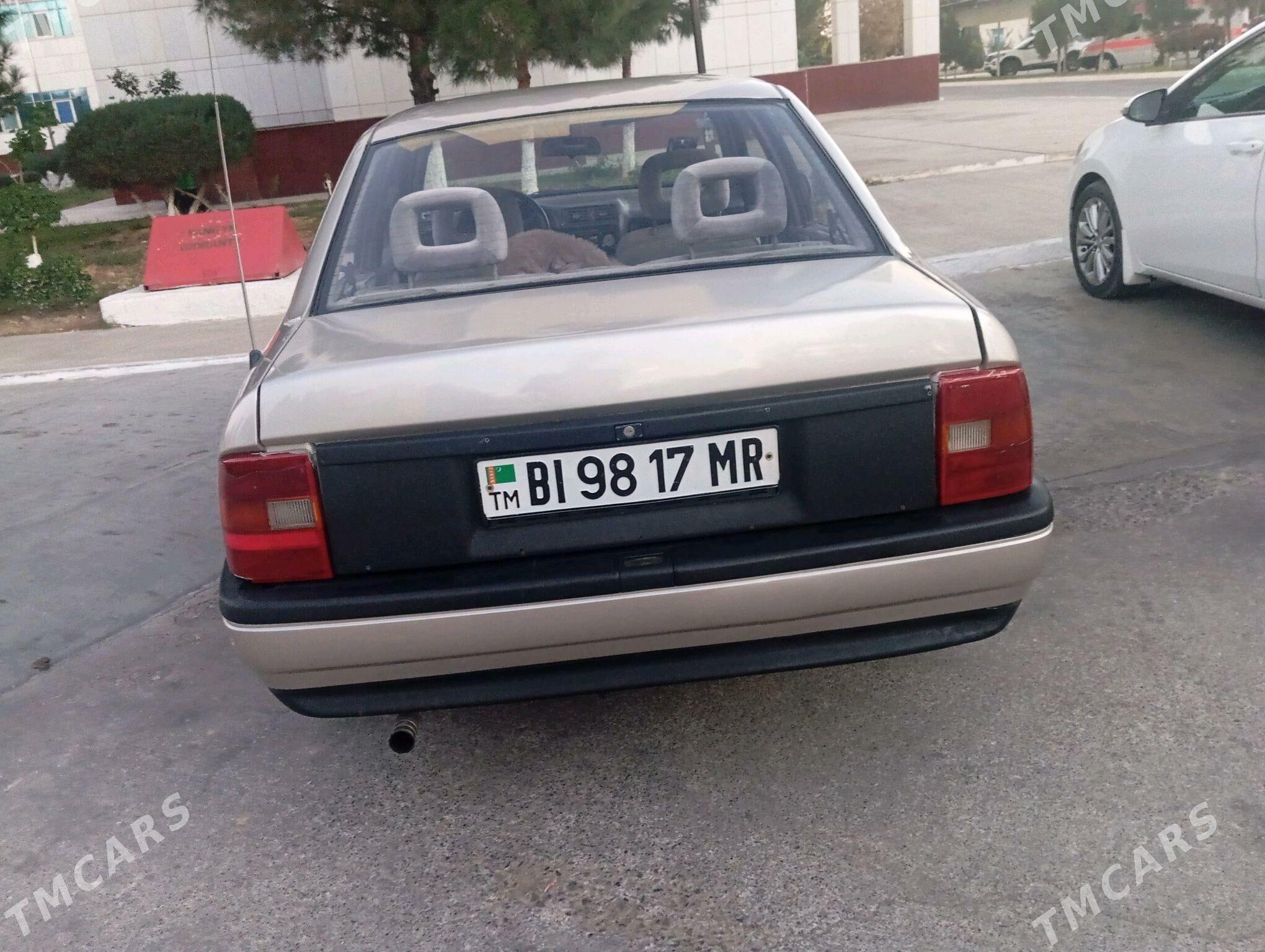 Opel Vectra 1990 - 42 000 TMT - Мары - img 2