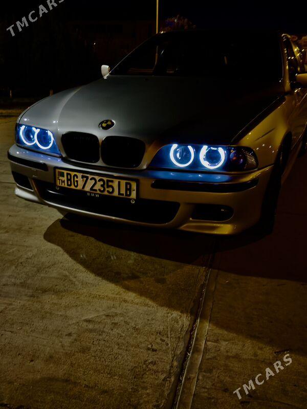 BMW E39 2000 - 140 000 TMT - Туркменабат - img 1