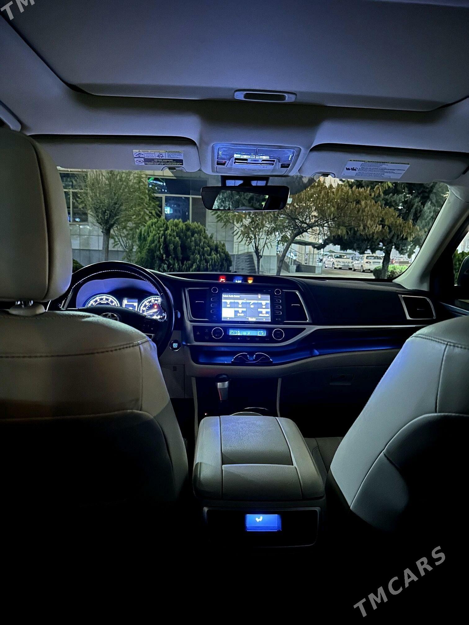 Toyota Camry 2018 - 490 000 TMT - Ашхабад - img 4