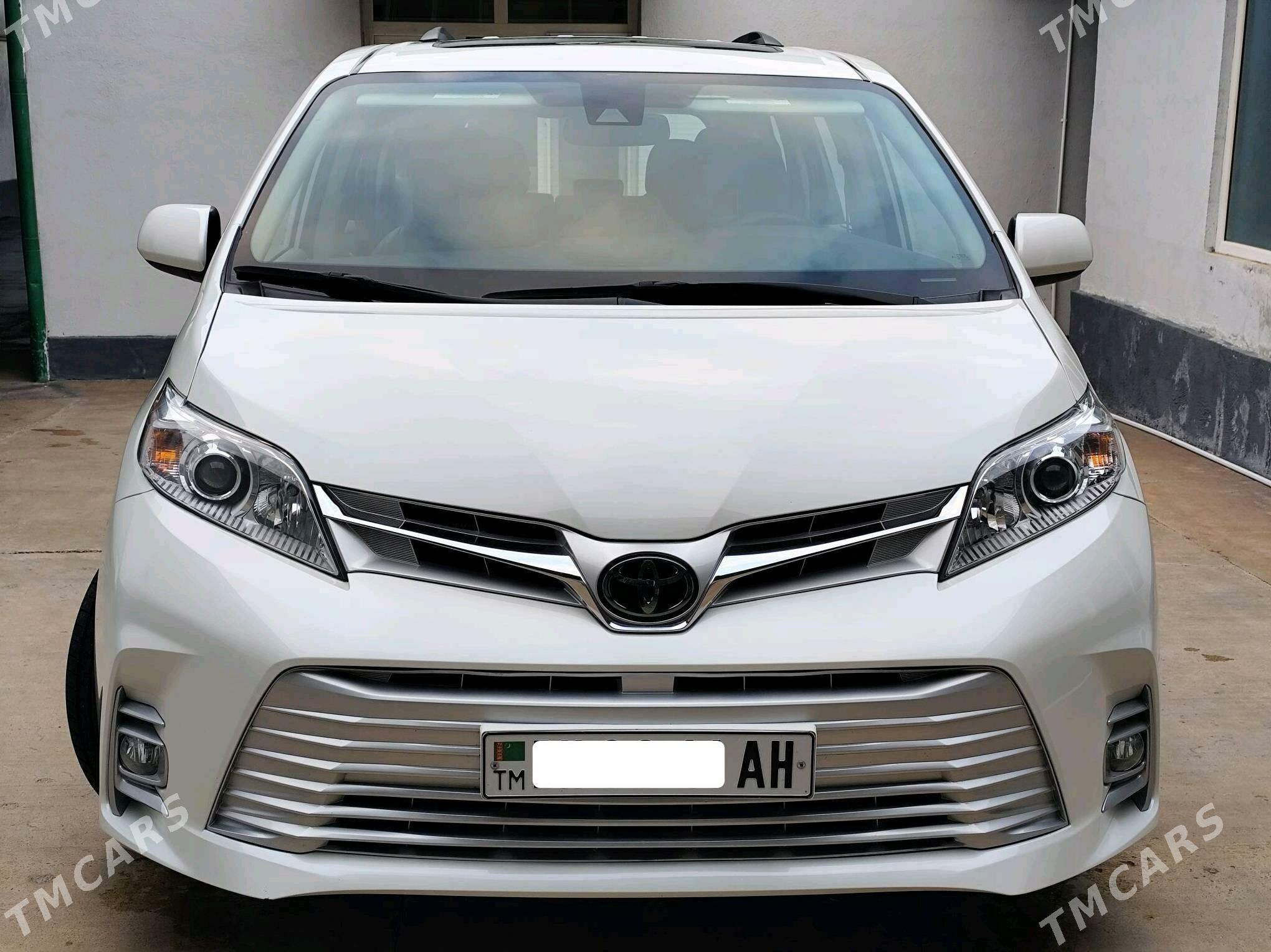 Toyota Sienna 2019 - 588 000 TMT - Анев - img 1