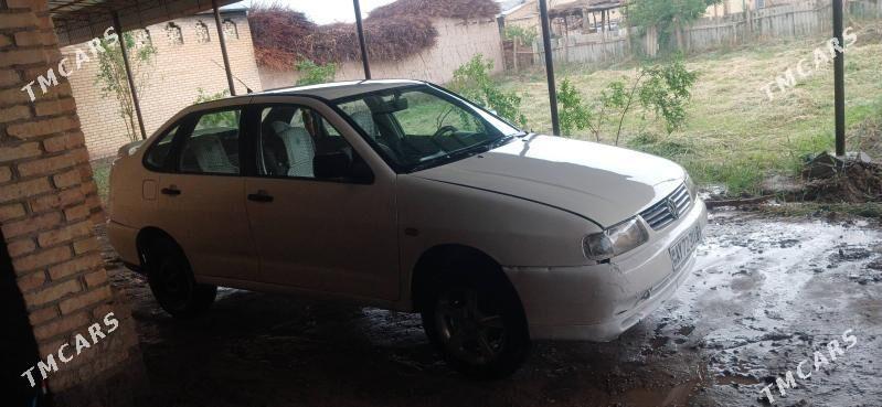 Volkswagen Polo 1997 - 15 000 TMT - Dänew - img 4