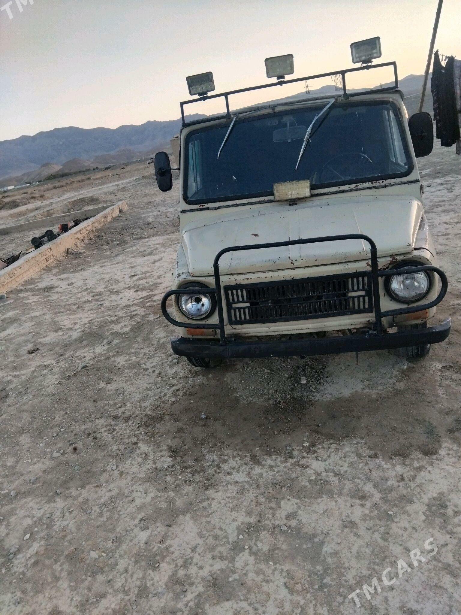 UAZ Profi 1990 - 10 000 TMT - Bäherden - img 1