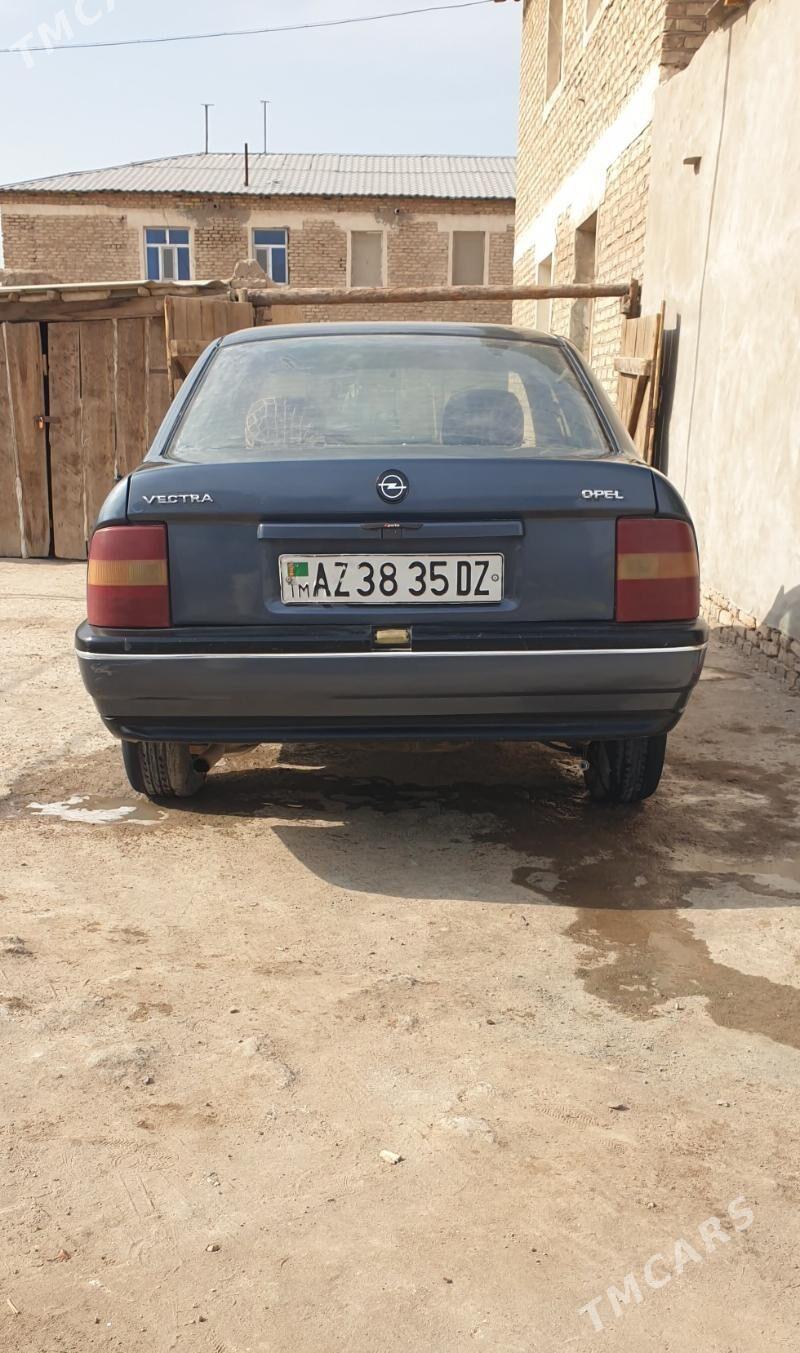 Opel Vectra 1990 - 30 000 TMT - Болдумсаз - img 4