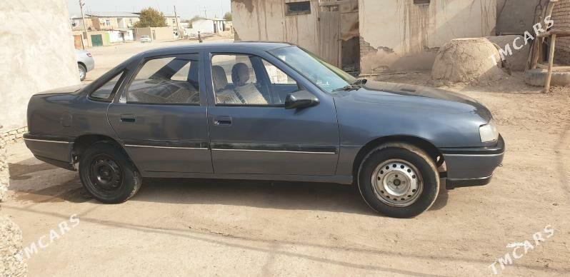 Opel Vectra 1990 - 30 000 TMT - Болдумсаз - img 2