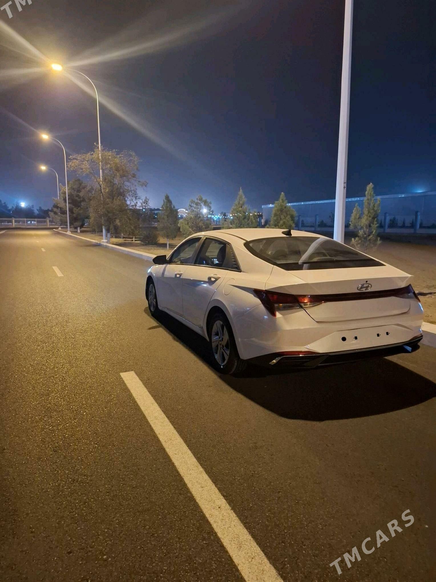 Hyundai Elantra 2022 - 250 000 TMT - Ашхабад - img 4