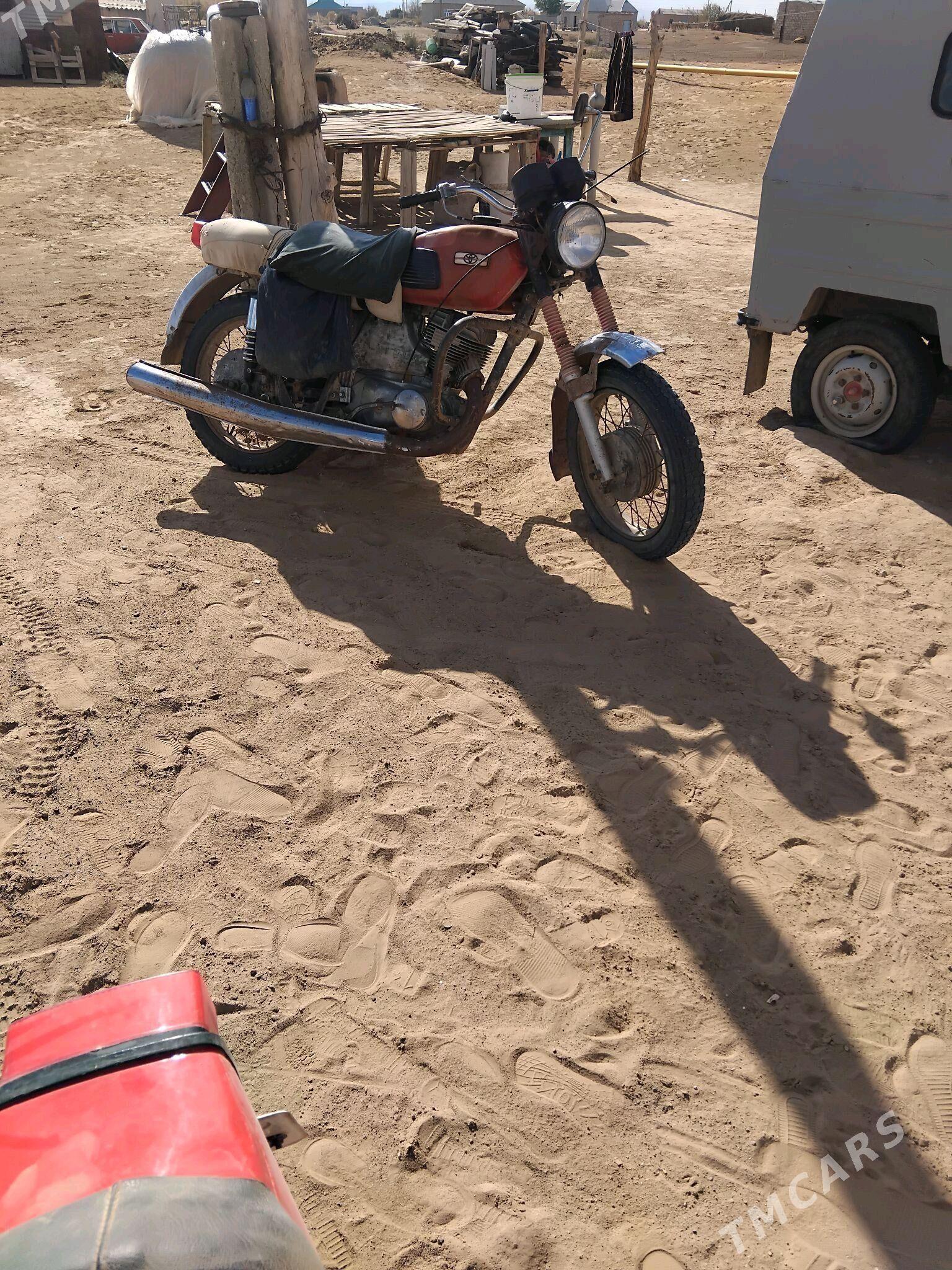 Iž Planeta 5 2002 - 7 500 TMT - Ак-Бугдайский этрап - img 2