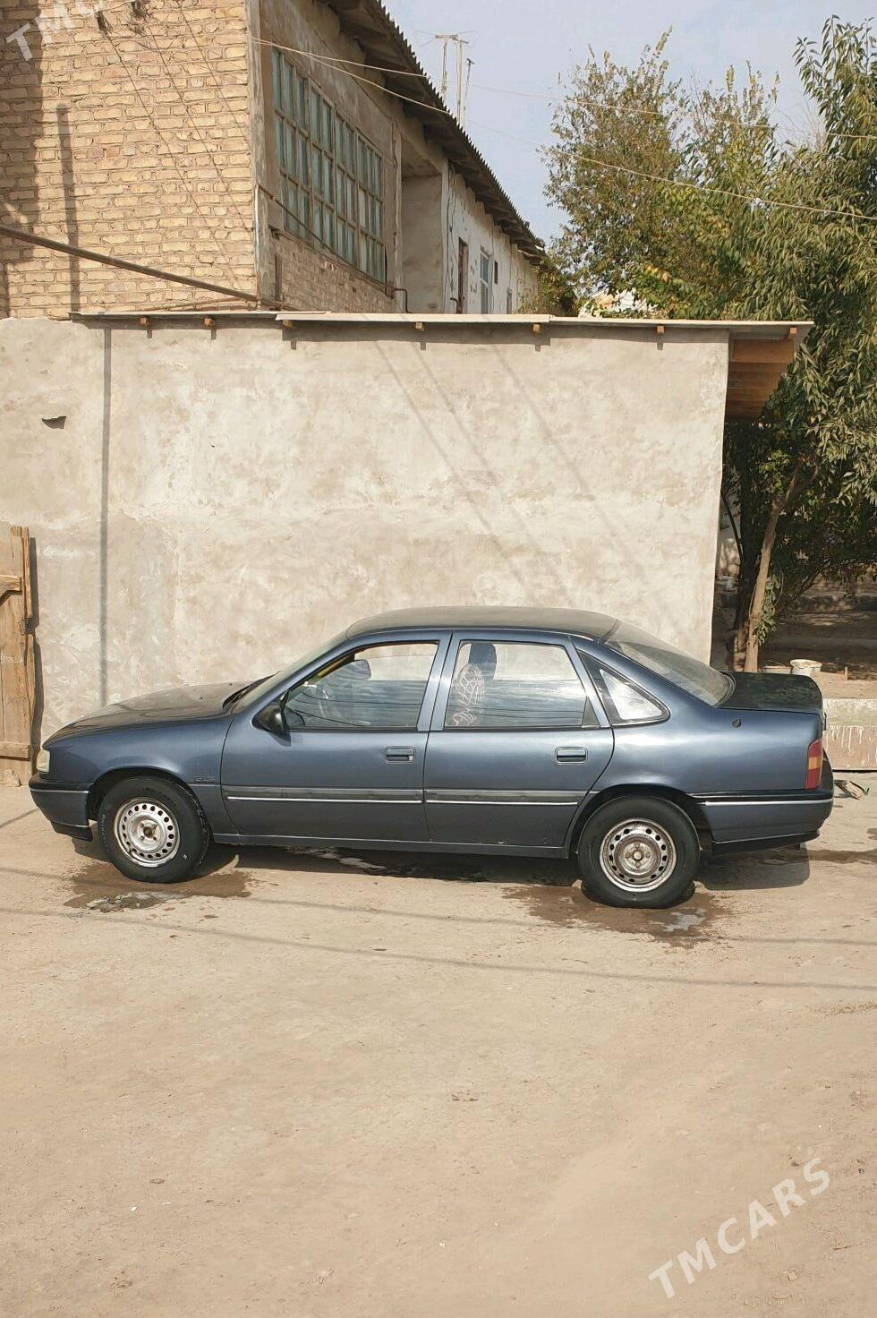Opel Vectra 1990 - 30 000 TMT - Болдумсаз - img 1