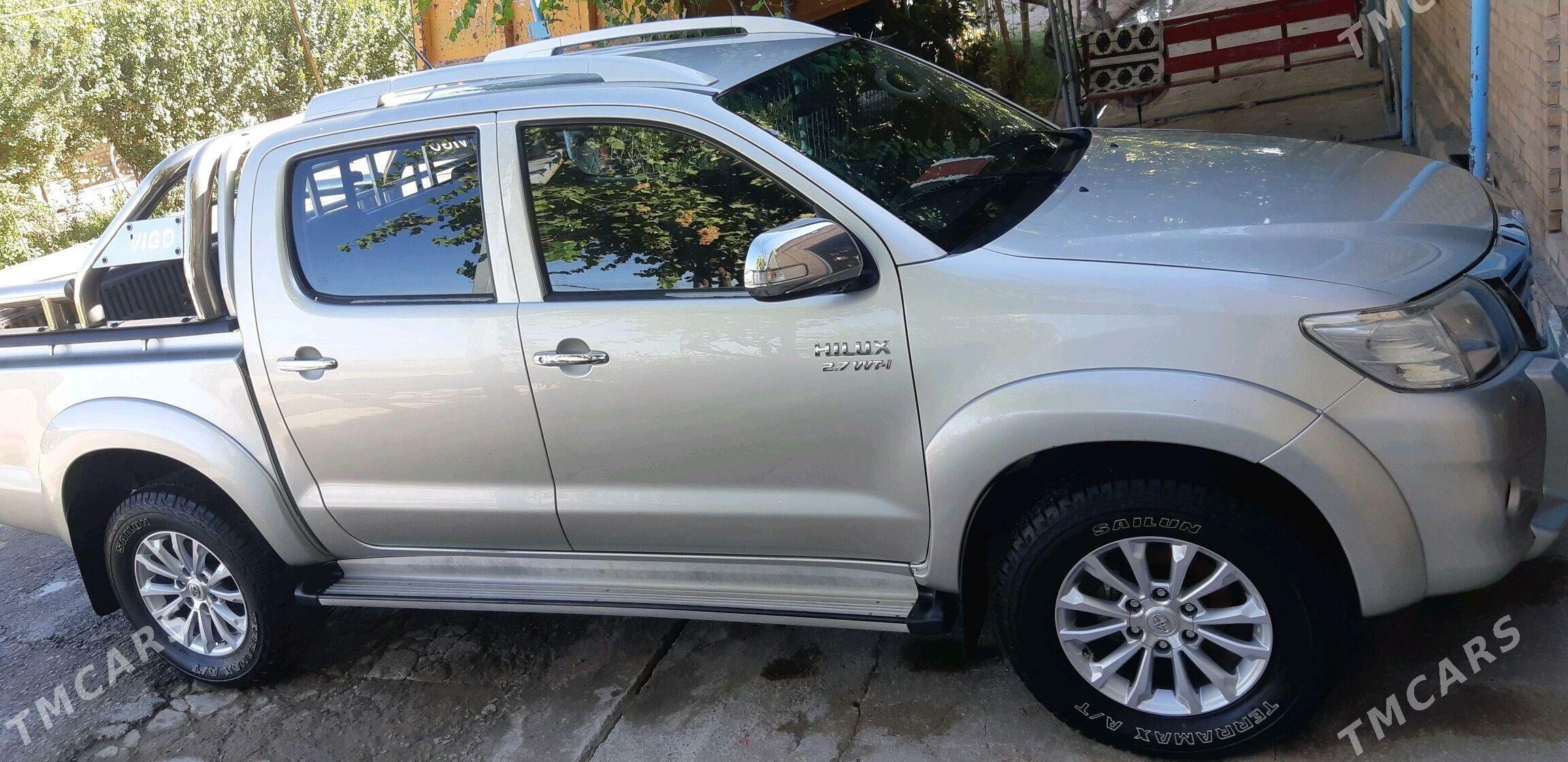 Toyota Hilux 2014 - 450 000 TMT - Туркменабат - img 4