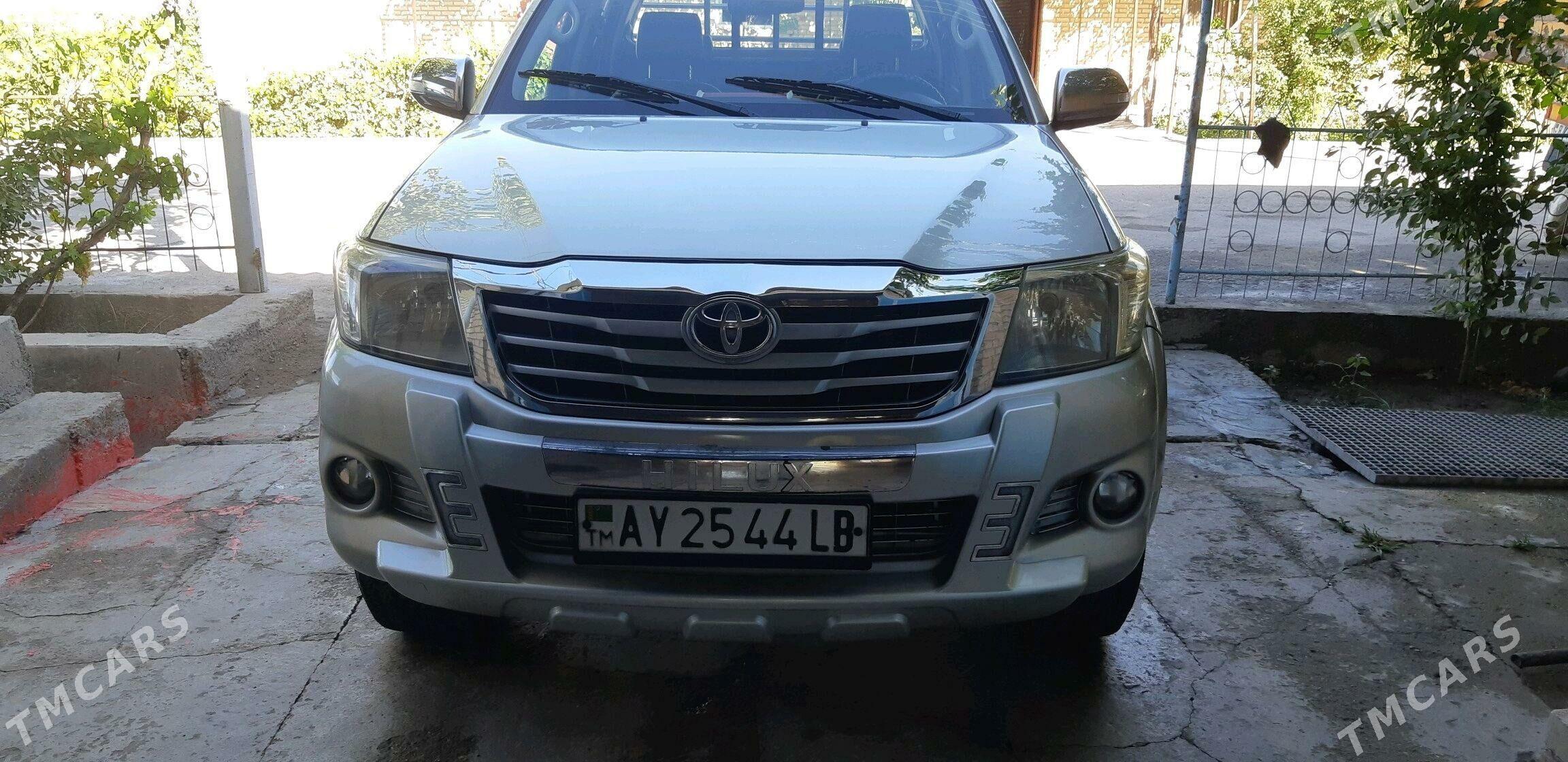 Toyota Hilux 2014 - 450 000 TMT - Туркменабат - img 7