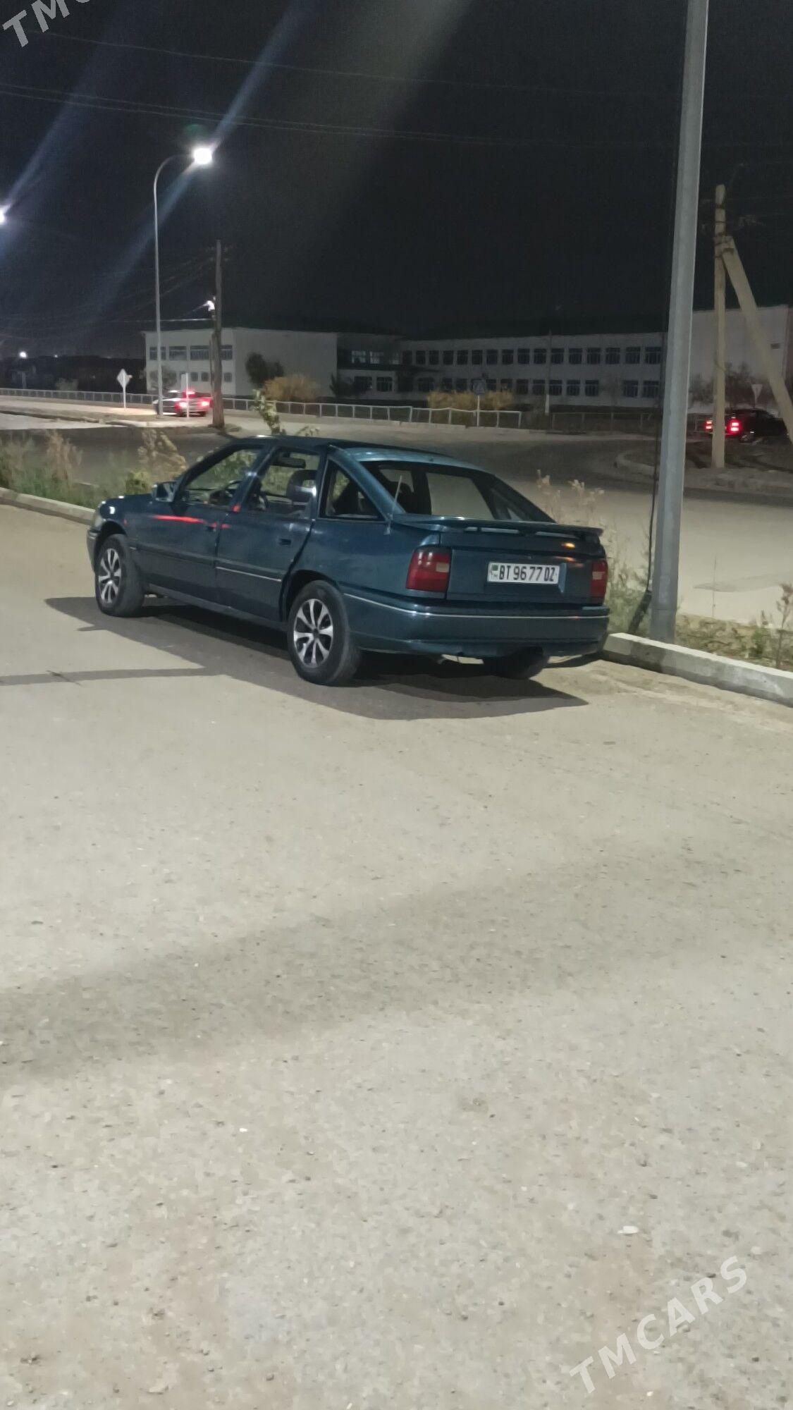 Opel Vectra 1992 - 18 000 TMT - Дашогуз - img 1