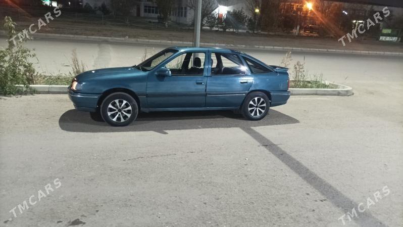 Opel Vectra 1992 - 18 000 TMT - Дашогуз - img 2