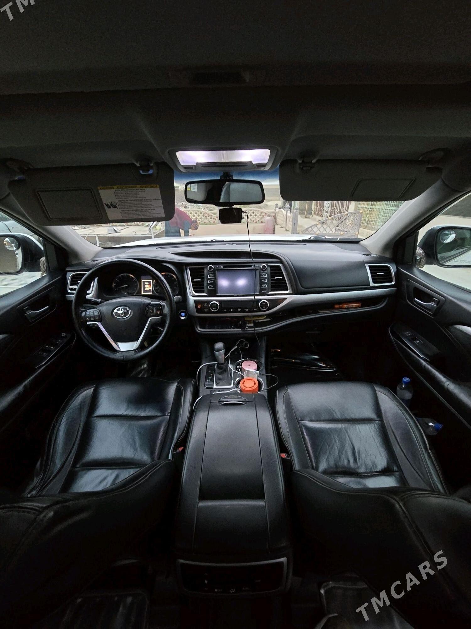 Toyota Highlander 2014 - 420 000 TMT - Бахарден - img 5