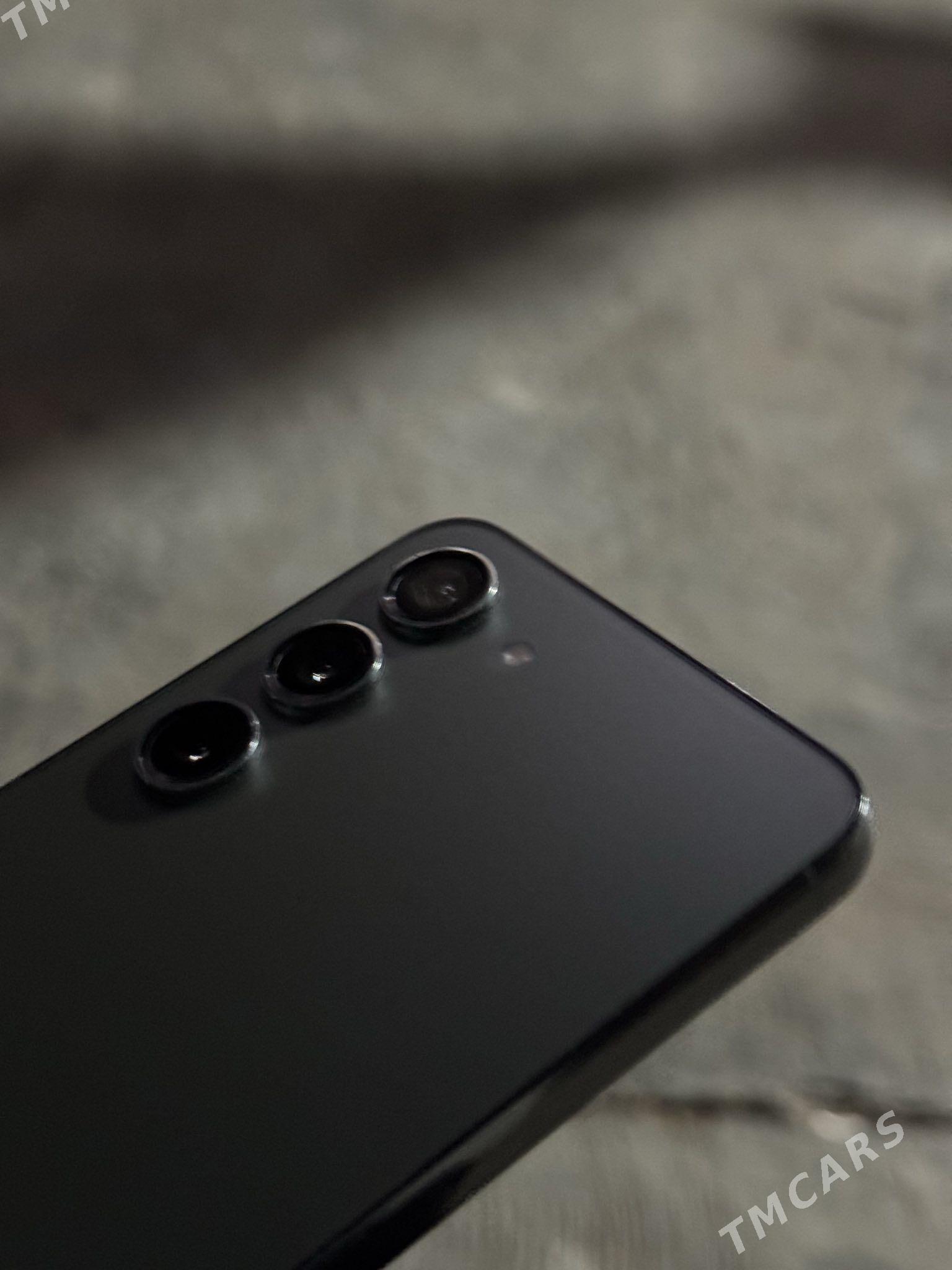 Samsung S23 - Mary - img 1