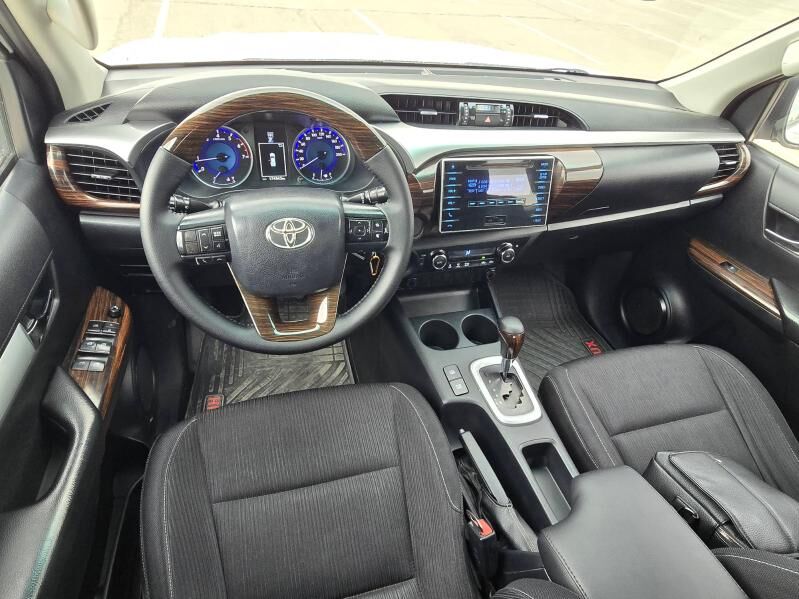 Toyota Hilux 2016 - 467 000 TMT - Aşgabat - img 9