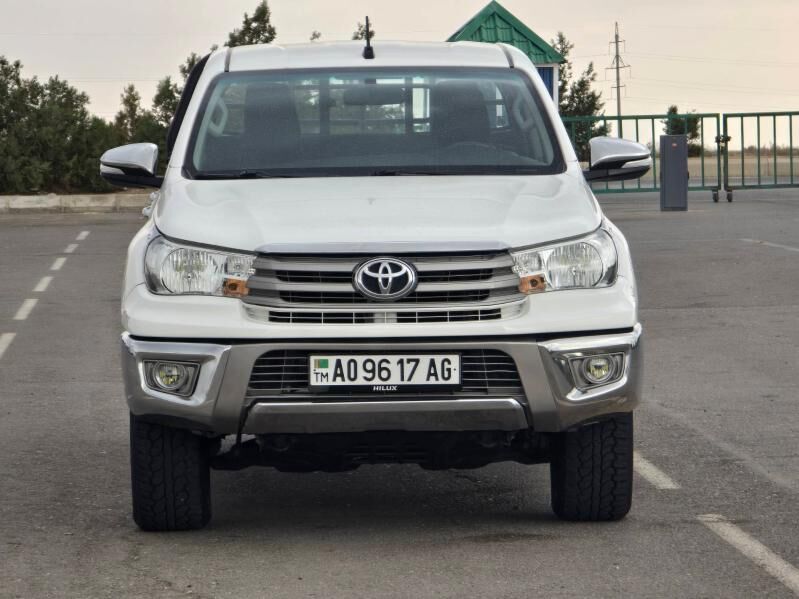 Toyota Hilux 2016 - 467 000 TMT - Aşgabat - img 6