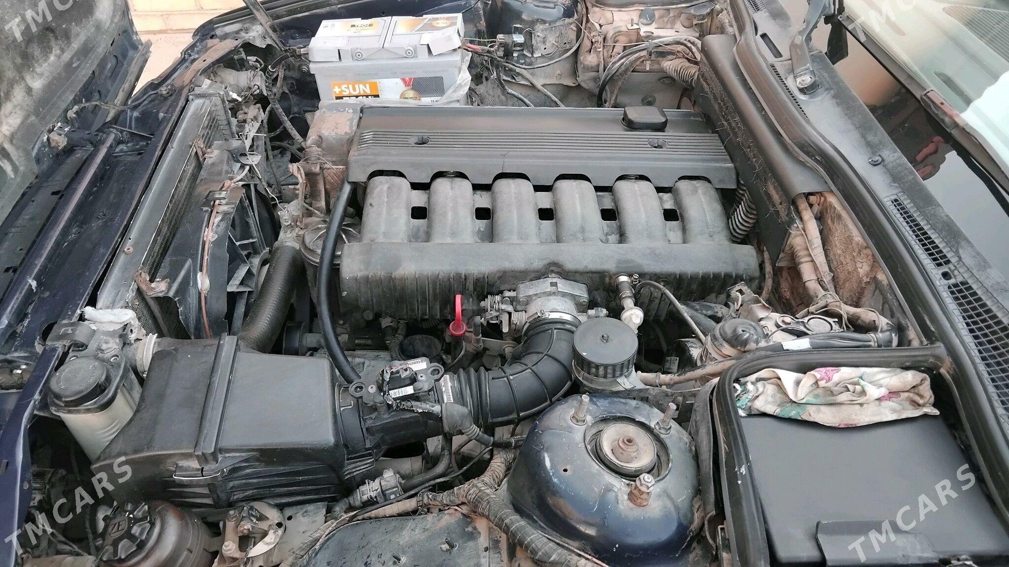 BMW 525 1990 - 56 000 TMT - Мары - img 1