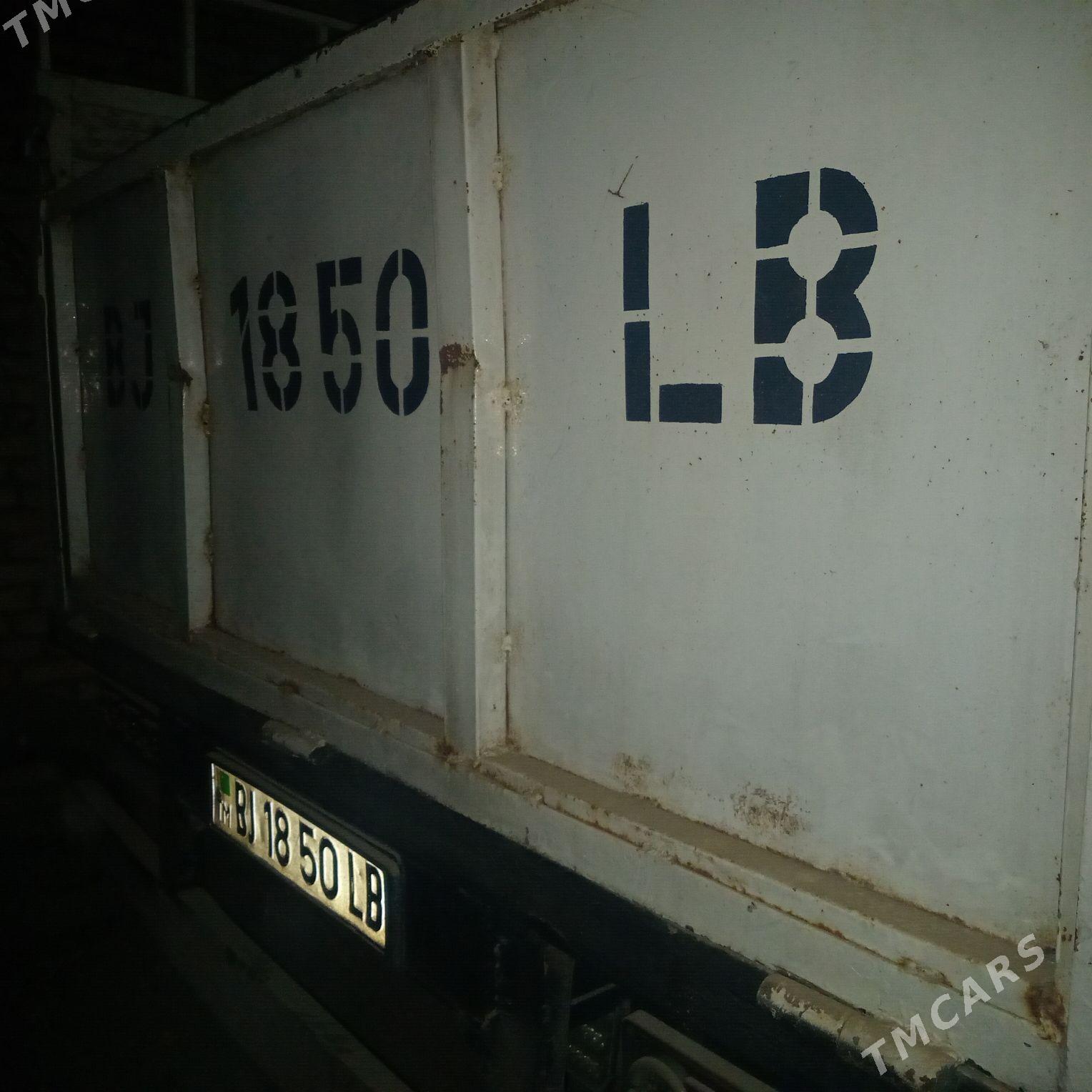 Mitsubishi Canter 2002 - 250 000 TMT - Çärjew - img 6