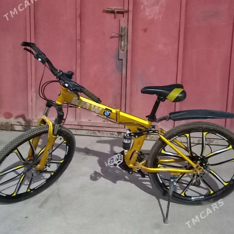 BMW - Хазар - img 1