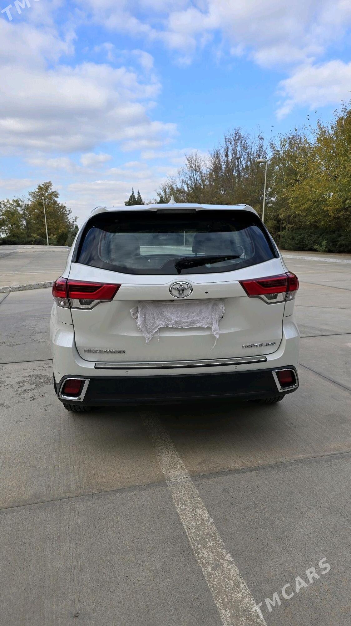 Toyota Highlander 2019 - 600 000 TMT - Ашхабад - img 1