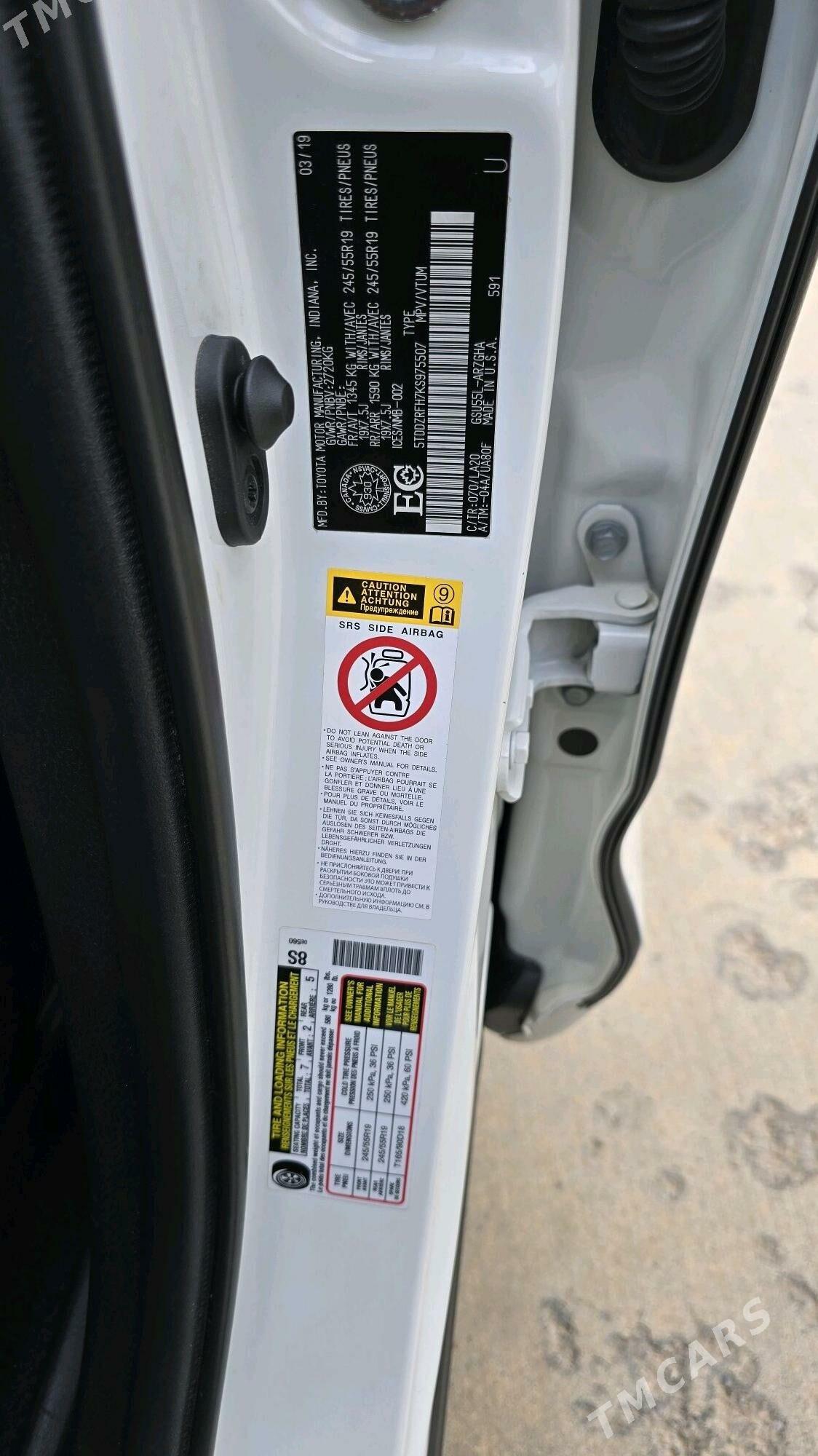 Toyota Highlander 2019 - 600 000 TMT - Ашхабад - img 3