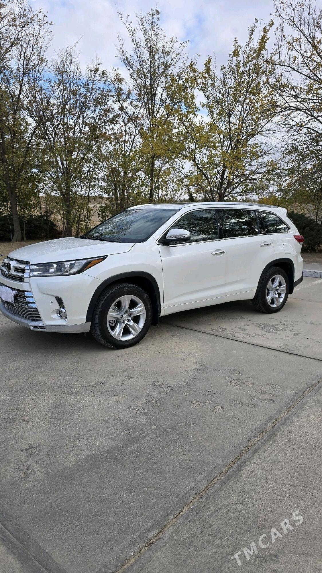 Toyota Highlander 2019 - 600 000 TMT - Ашхабад - img 4