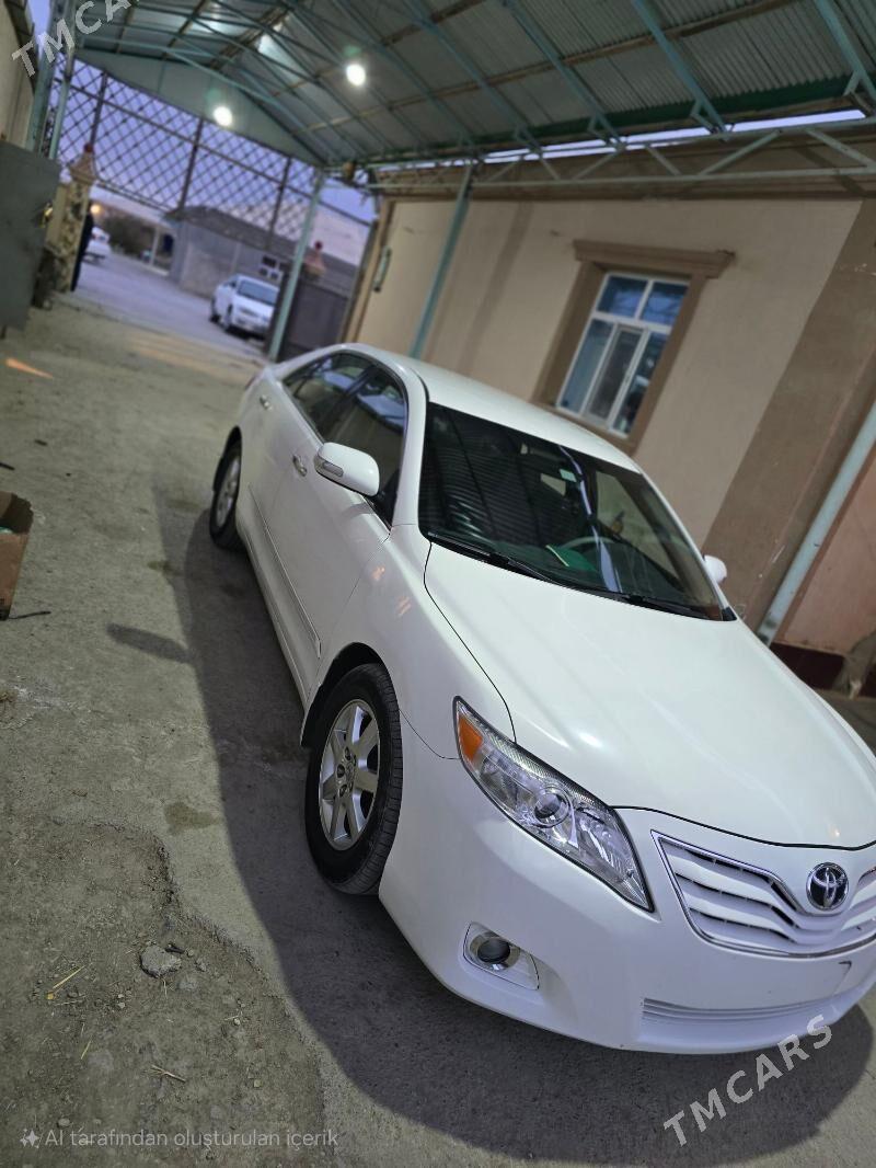 Toyota Camry 2010 - 200 000 TMT - Бахарден - img 3
