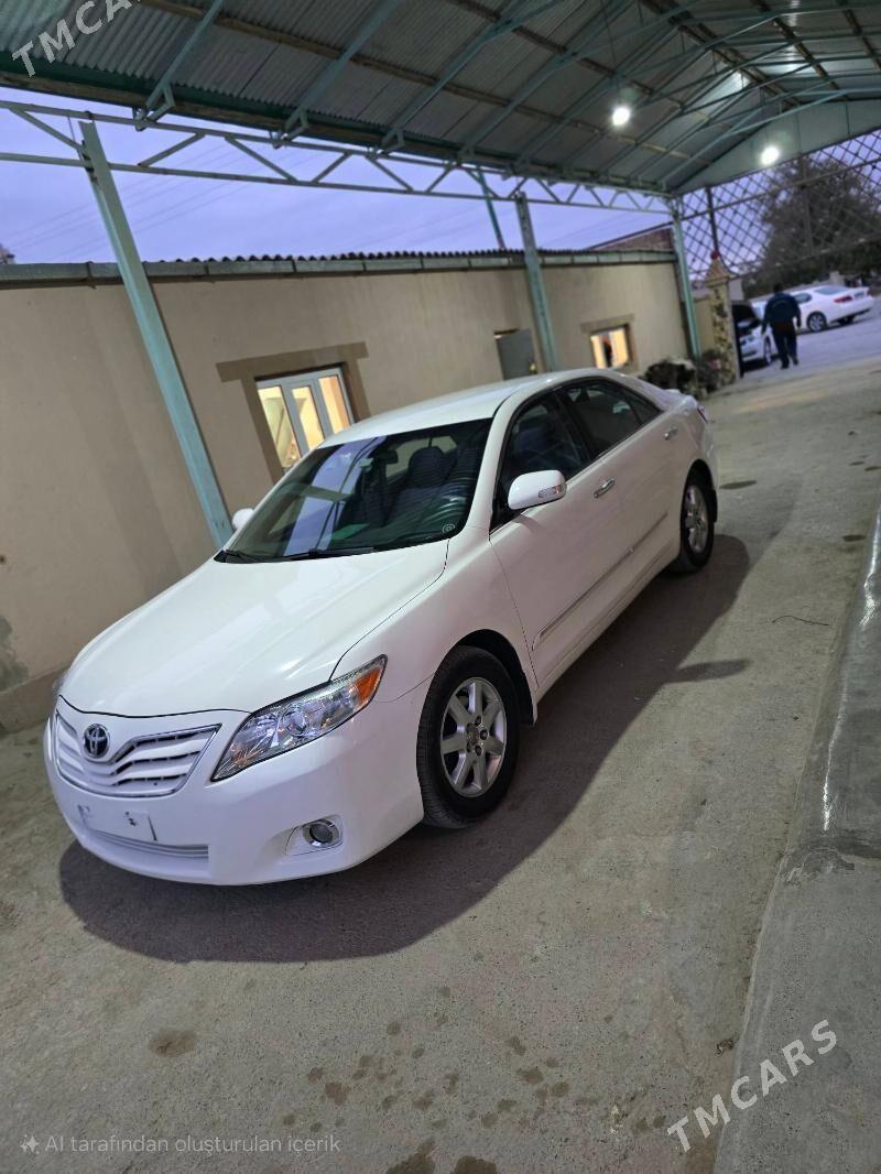 Toyota Camry 2010 - 200 000 TMT - Бахарден - img 2