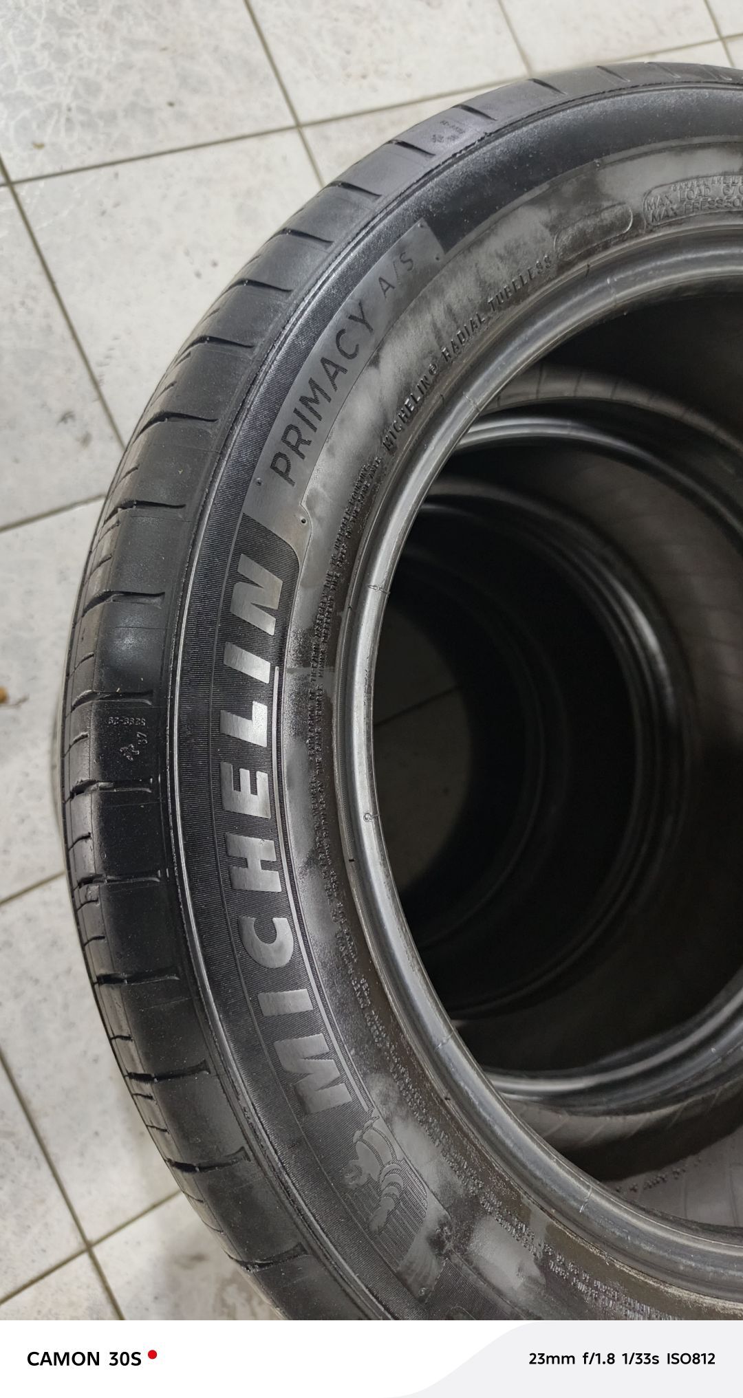 Mishelin 215 55 17 1 300 TMT - Garadamak - img 4