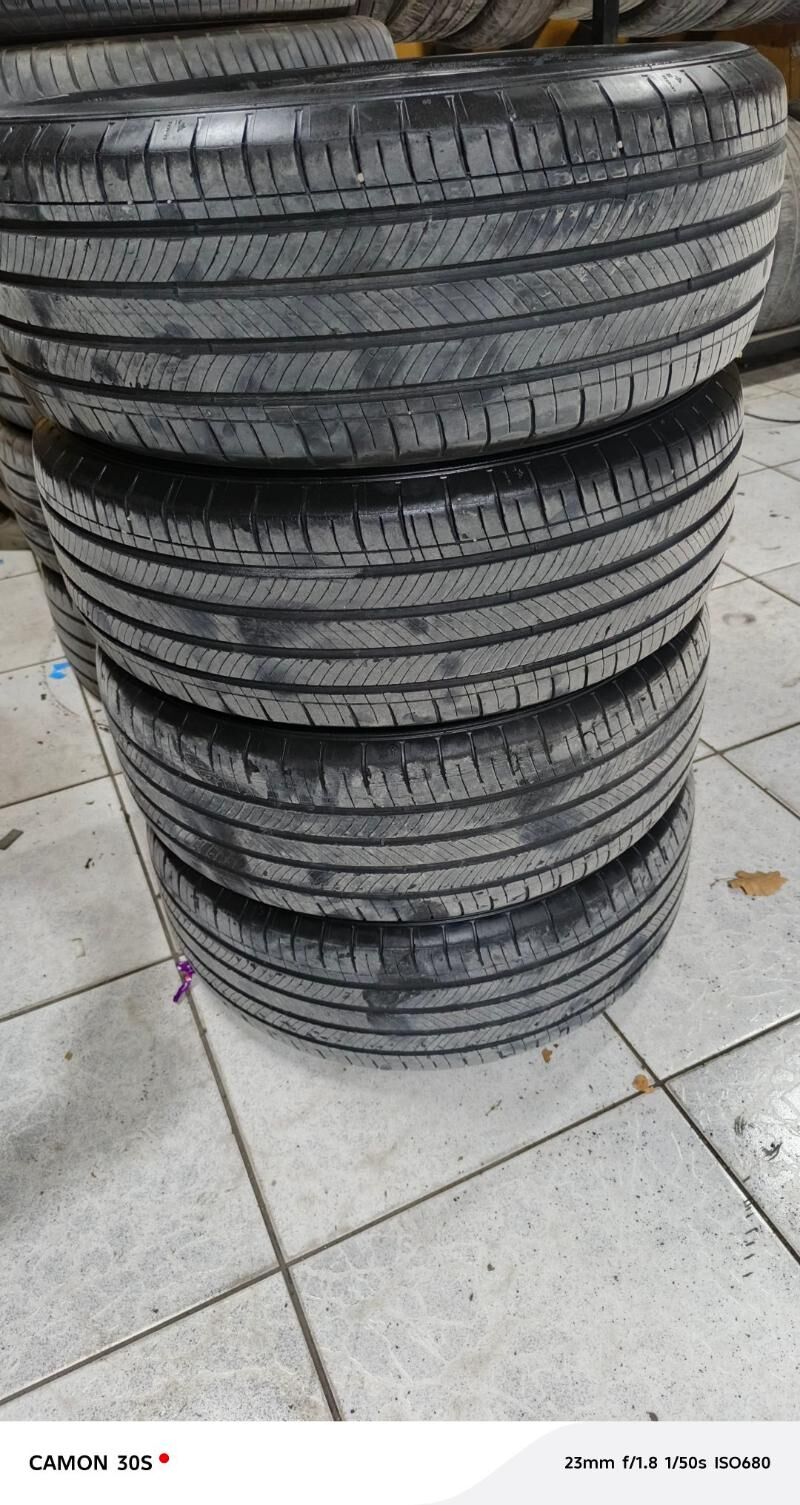 Mishelin 215 55 17 1 300 TMT - Garadamak - img 2