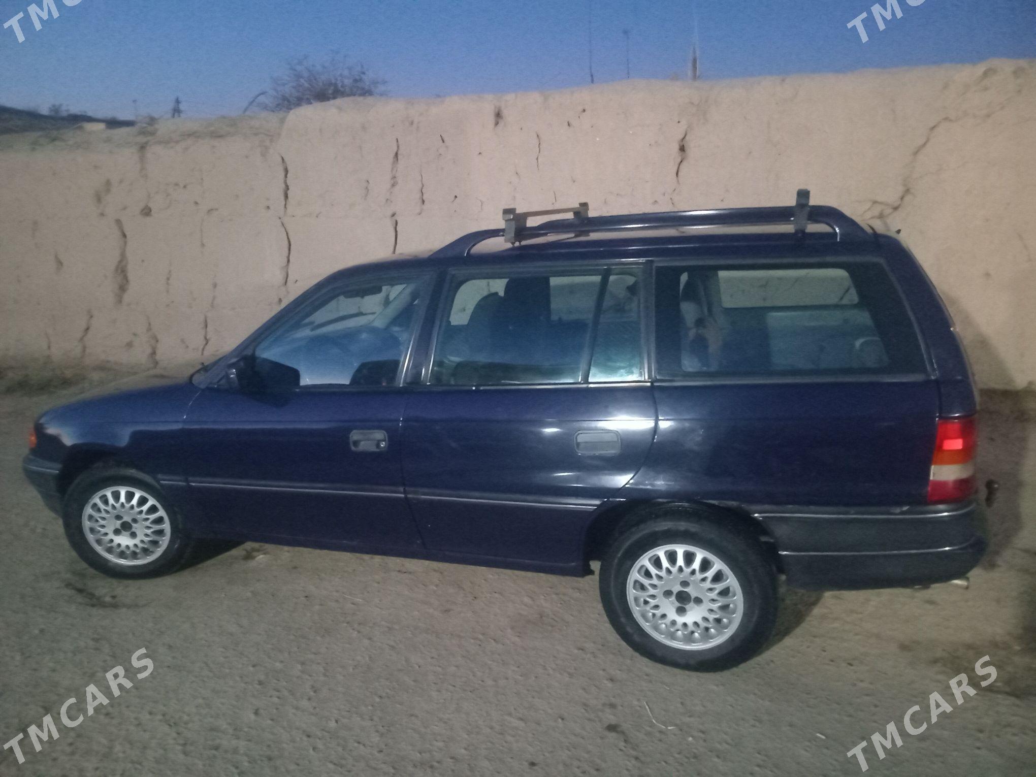 Opel Astra 1992 - 30 000 TMT - Шабатский этрап - img 4