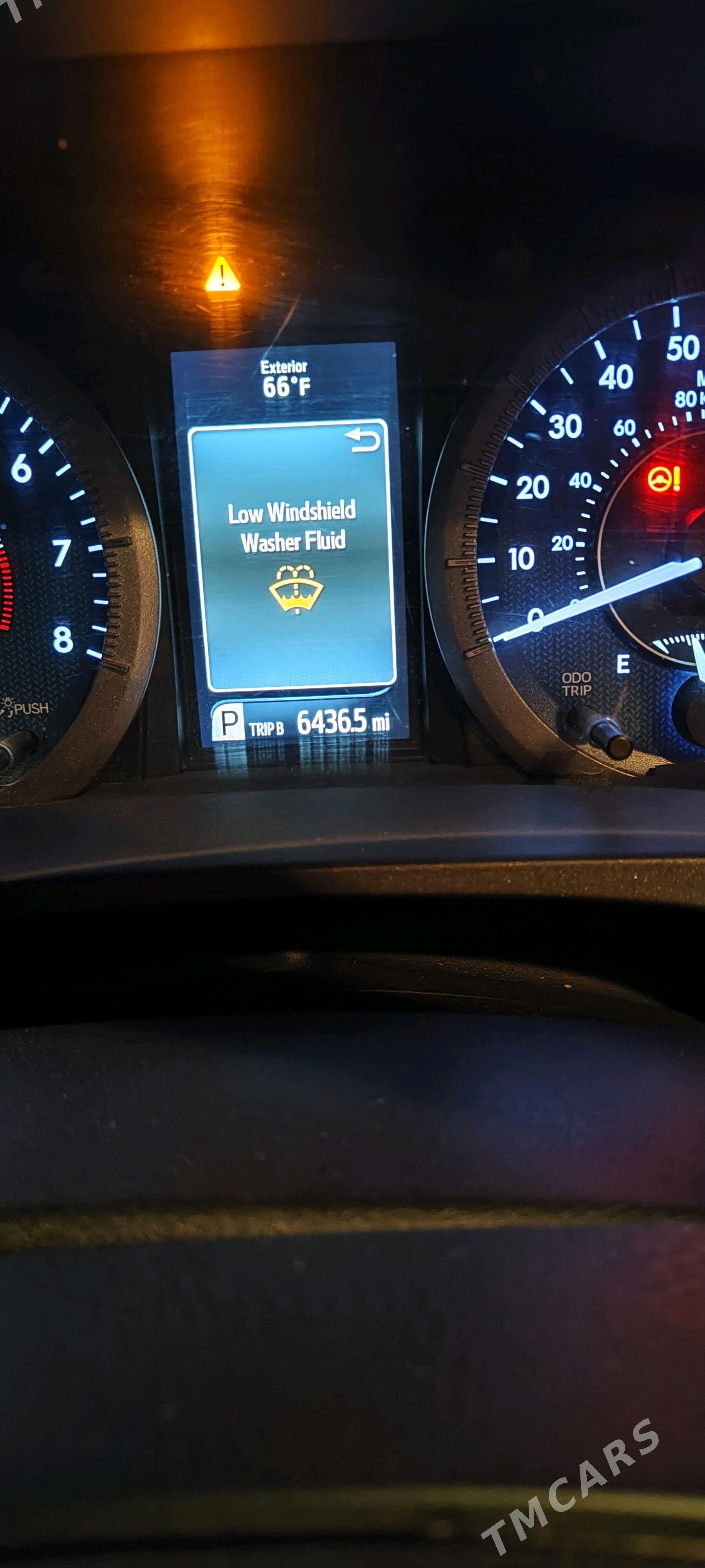 Toyota Sienna 2019 - 380 000 TMT - Гызыларбат - img 5